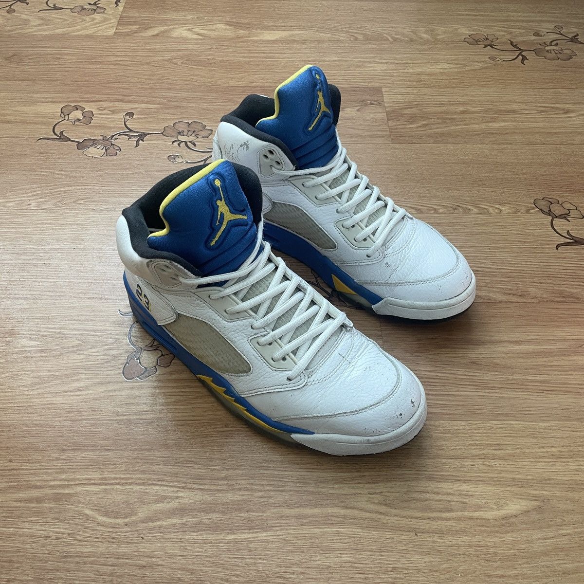 Jordan Brand Nike Air Jordan 5 Retro 2013 Laney Size US 9,5 136027-189 Size US 9.5 / EU 42-43 - 24 Thumbnail