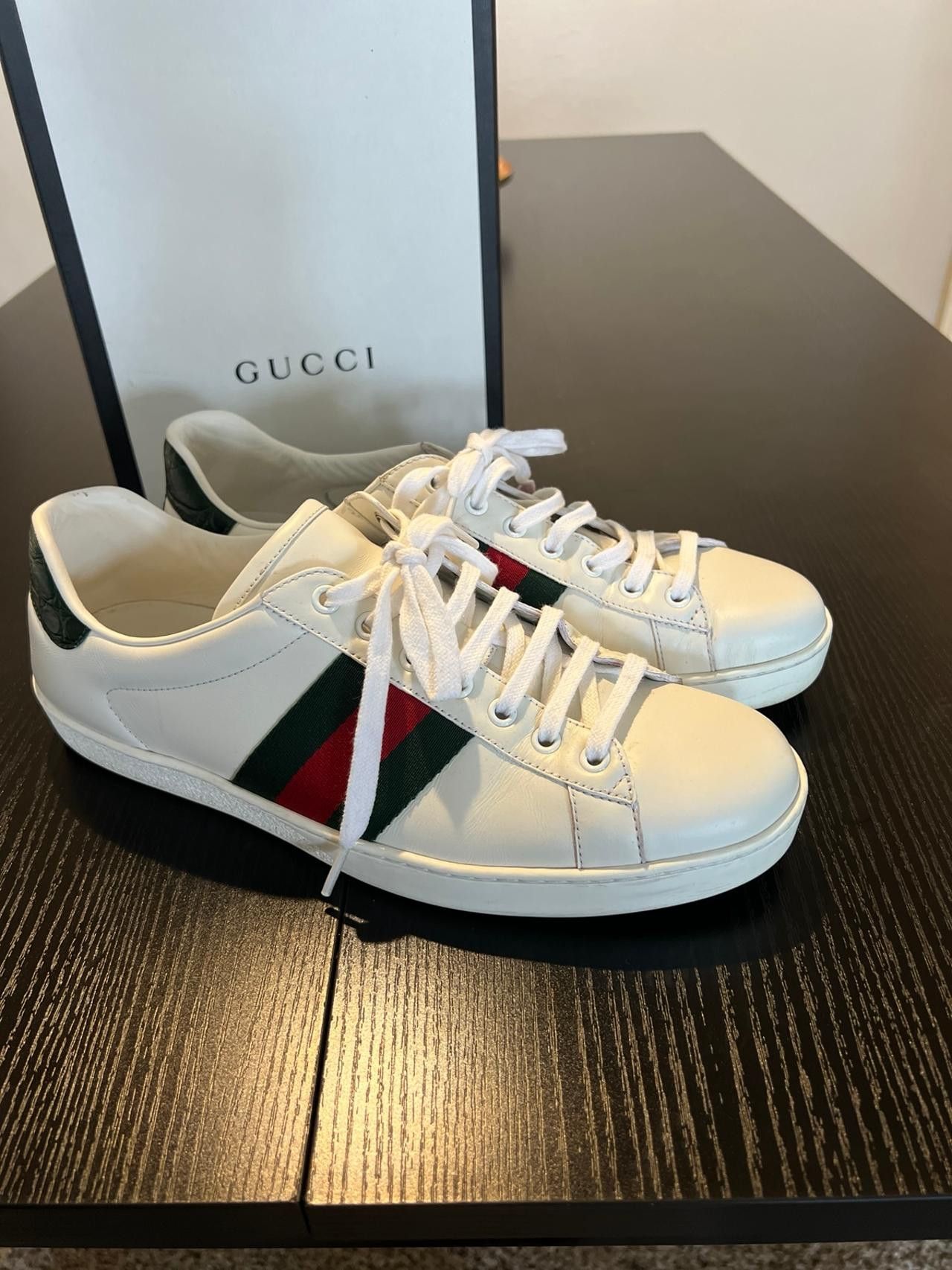Gucci Gucci Ace Sneakers White Low Tops 10 Leather Size US 10 / EU 43 - 1 Thumbnail
