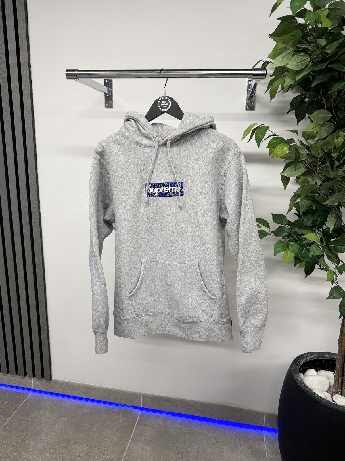 Supreme Bandana Box Logo Hooded グレー19aw Supreme Bandana Box Logo Hooded Sweatshirt FW19 Light Baby