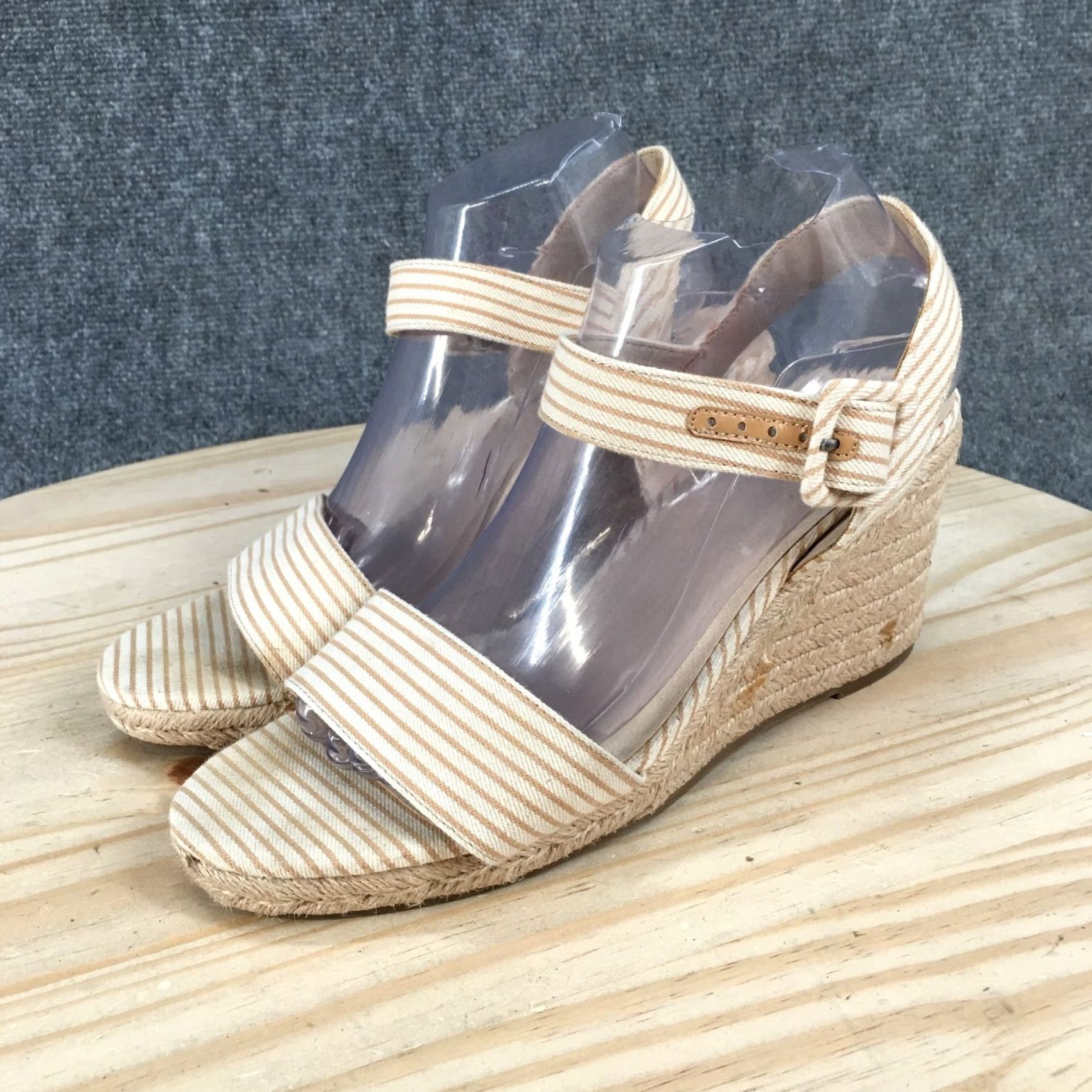 Vintage LifeStride Sandals Womens 9.5 Beige Espadrille Ankle Straps Wedge Casual Sandal Size US 10 / IT 40 - 3 Thumbnail