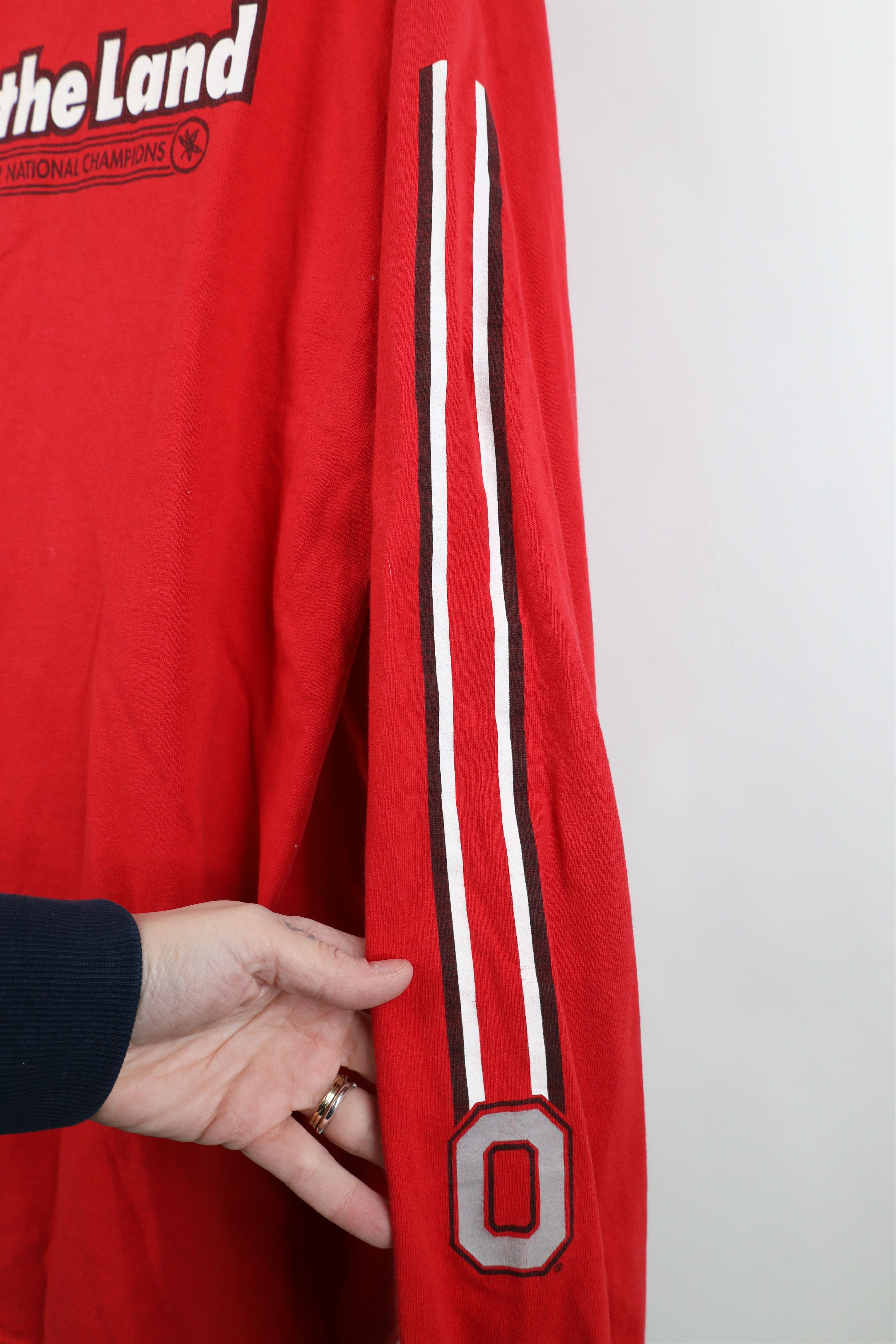 Nike Vintage Nike Swoosh Ohio State University Football T-Shirt Size US L / EU 52-54 / 3 - 8 Thumbnail