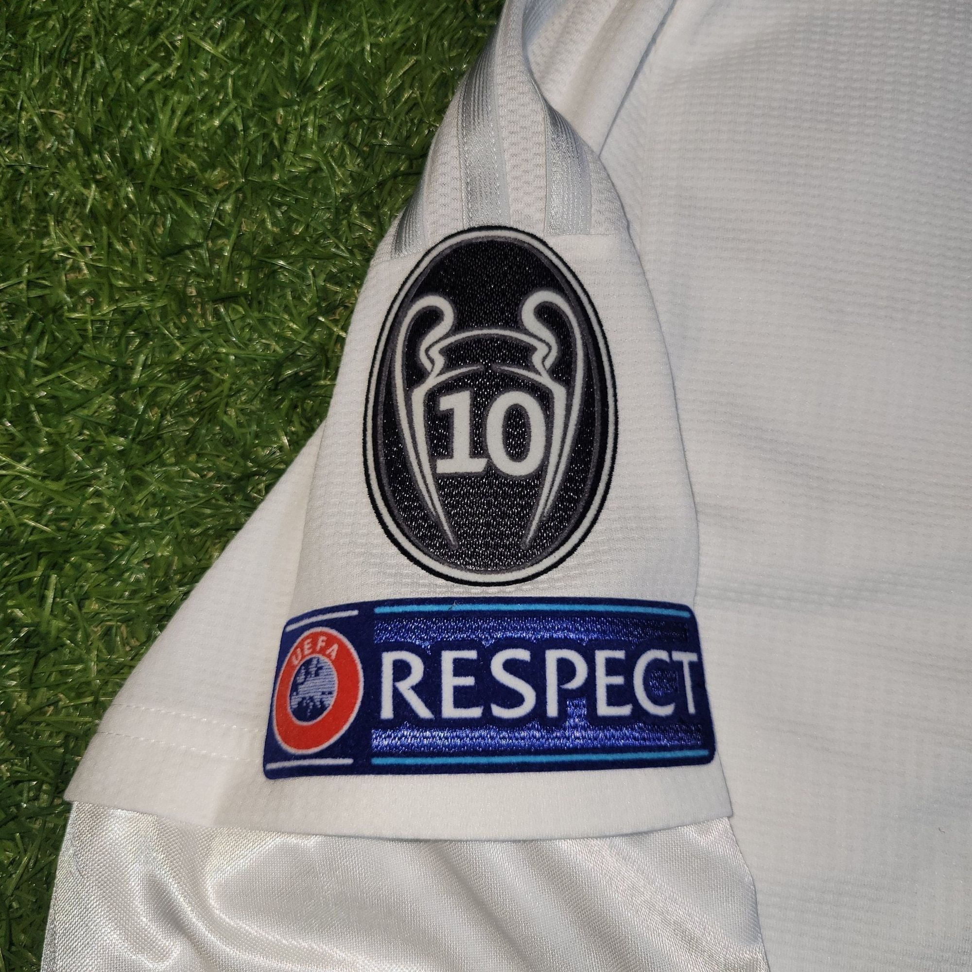 Adidas Ronaldo Real Madrid 2015 2016 FINAL Soccer Jersey M Size US M / EU 48-50 / 2 - 5 Thumbnail
