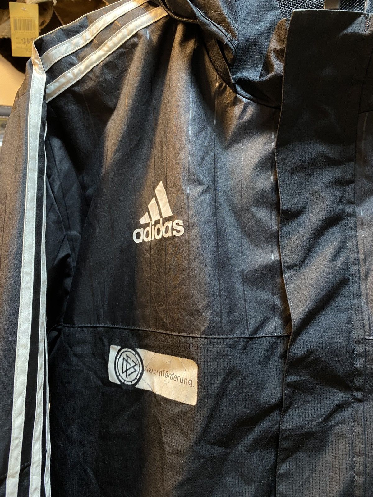 Adidas Y2K Adidas Mercedez Benz Windbreaker Jacket Size US L / EU 52-54 / 3 - 7 Thumbnail