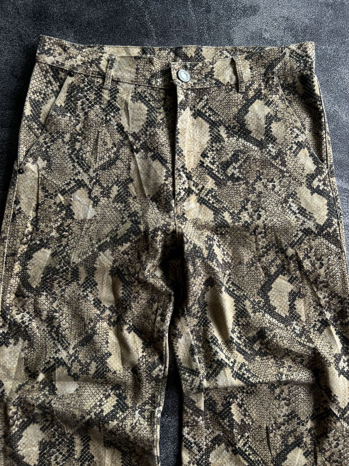 Japanese Brand Extraordinary Python Print Jeans Size US 33 - 2 Thumbnail