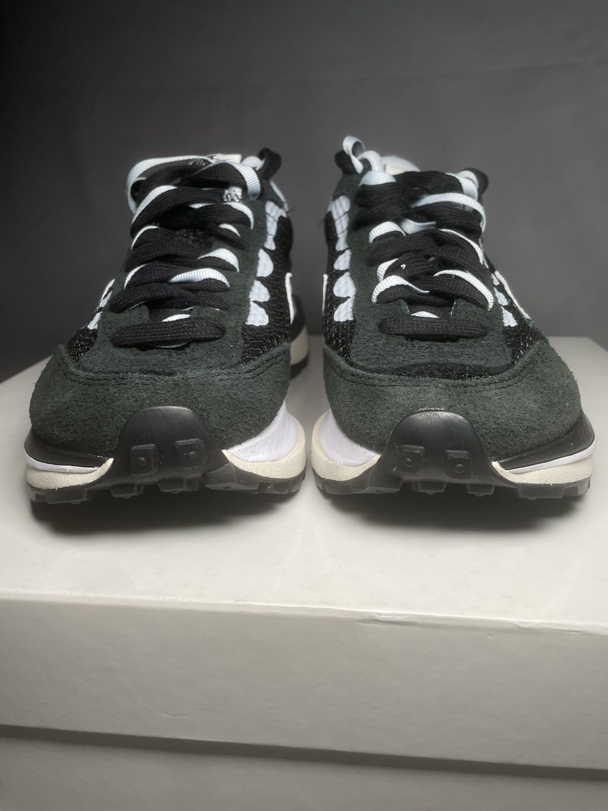 Nike Nike x Sacai Vaporwaffle Black White Size US 6 / EU 39 - 3 Thumbnail