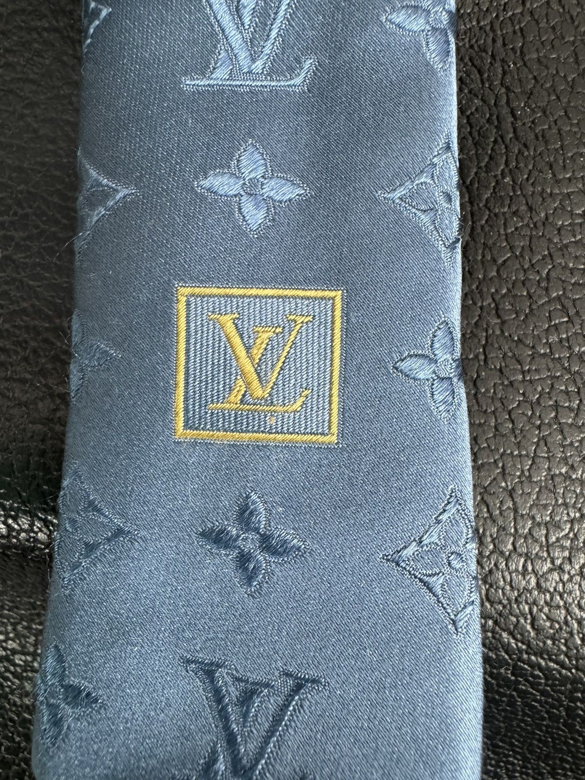 Louis Vuitton Louis Vuitton Monogramm Tie Size ONE SIZE - 3 Thumbnail