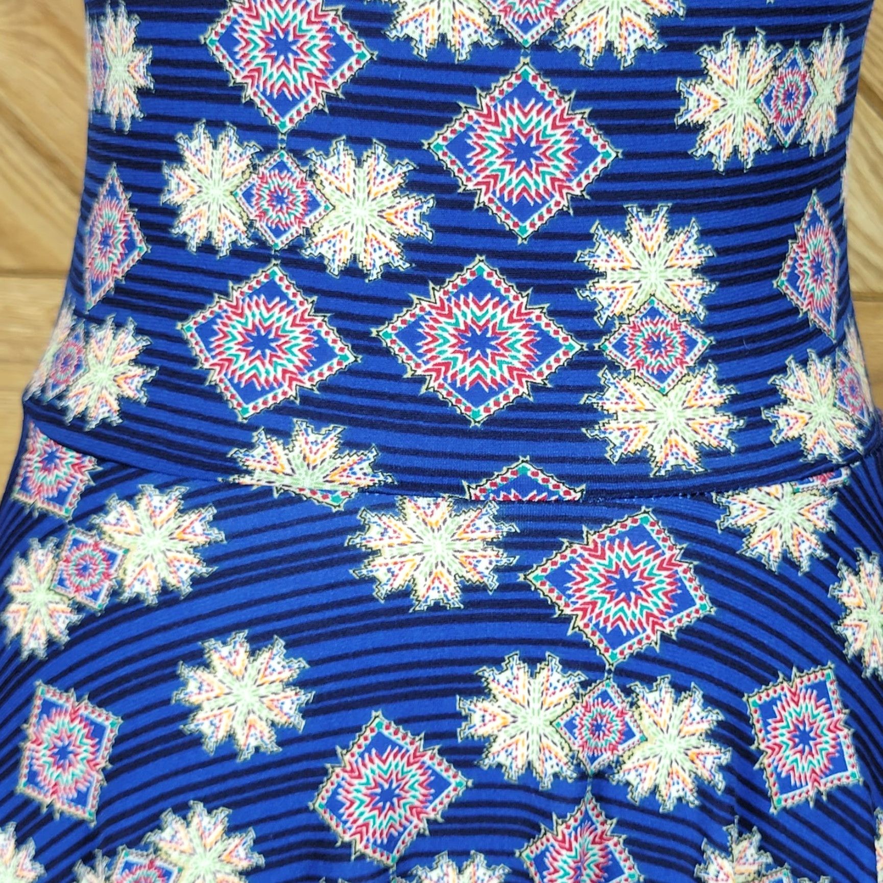 Vintage VINTAGE LuLaRoe Womens Fit & Flare Dress Scoop Neck Half Sleeve Blue XS Dress Womens Stacked Keywords Size XS / US 0-2 / IT 36-38 - 3 Thumbnail