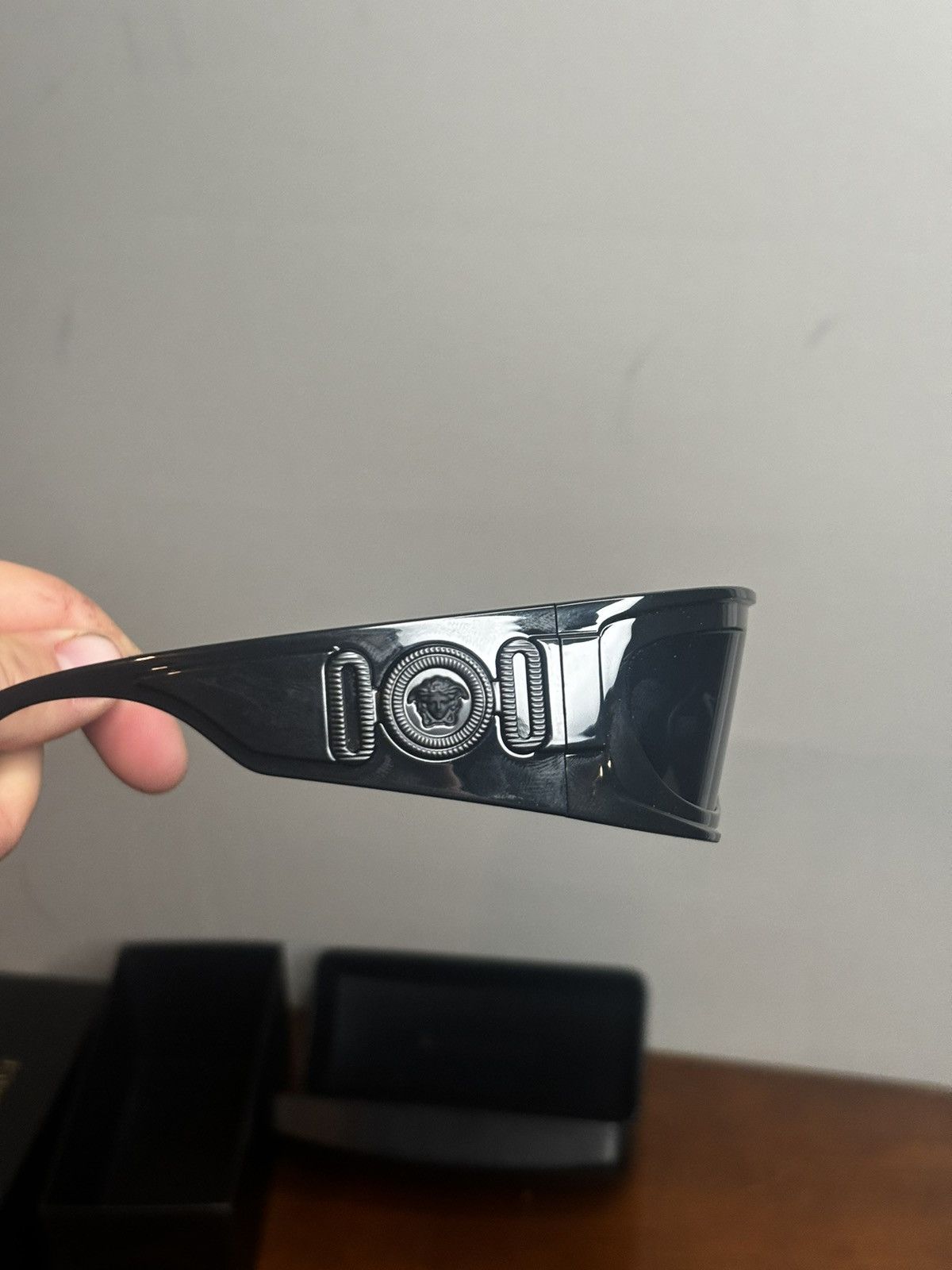 Versace Versace medusa logo wrap around sunglasses Size ONE SIZE - 2 Thumbnail