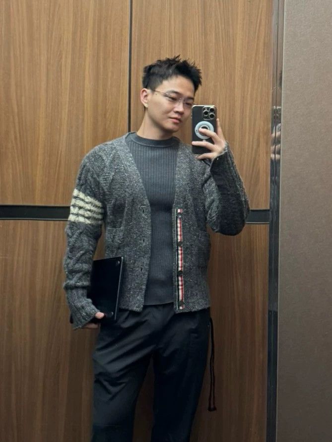 Thom Browne Thom Browne Classic cardigans Size US S / EU 44-46 / 1 - 9 Thumbnail