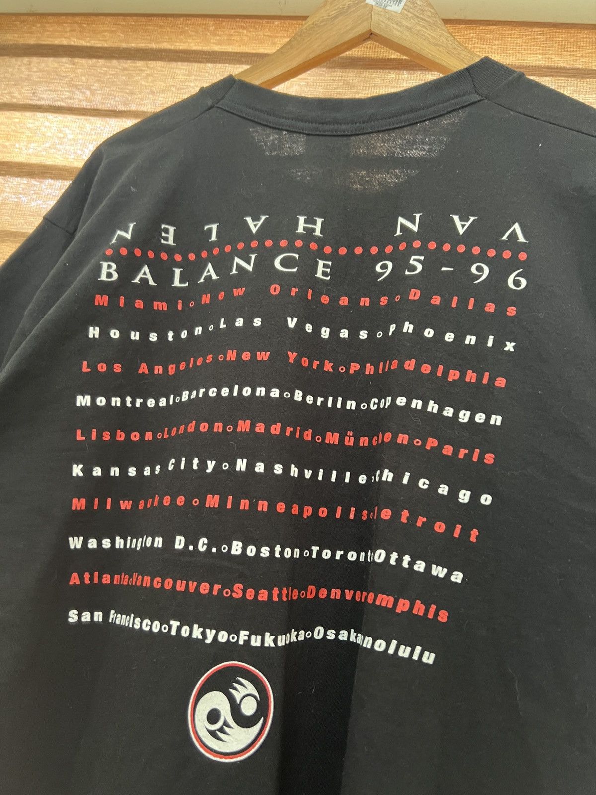 Band Tees × Other × Vintage Vintage 1995 Van Halen Balance Tour Tee Size US XL / EU 56 / 4 - 10 Thumbnail
