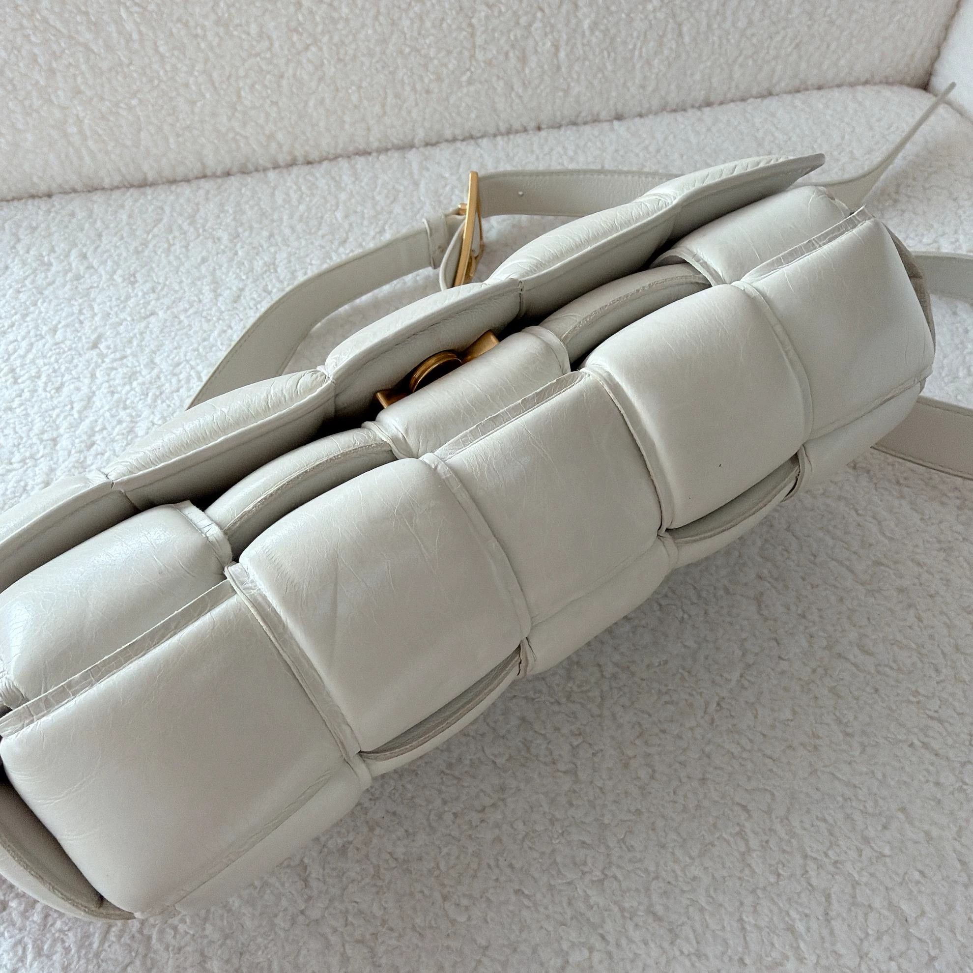 Bottega Veneta BV Padded Cassette White Intrecciato Calfskin 15 Size ONE SIZE - 5 Thumbnail