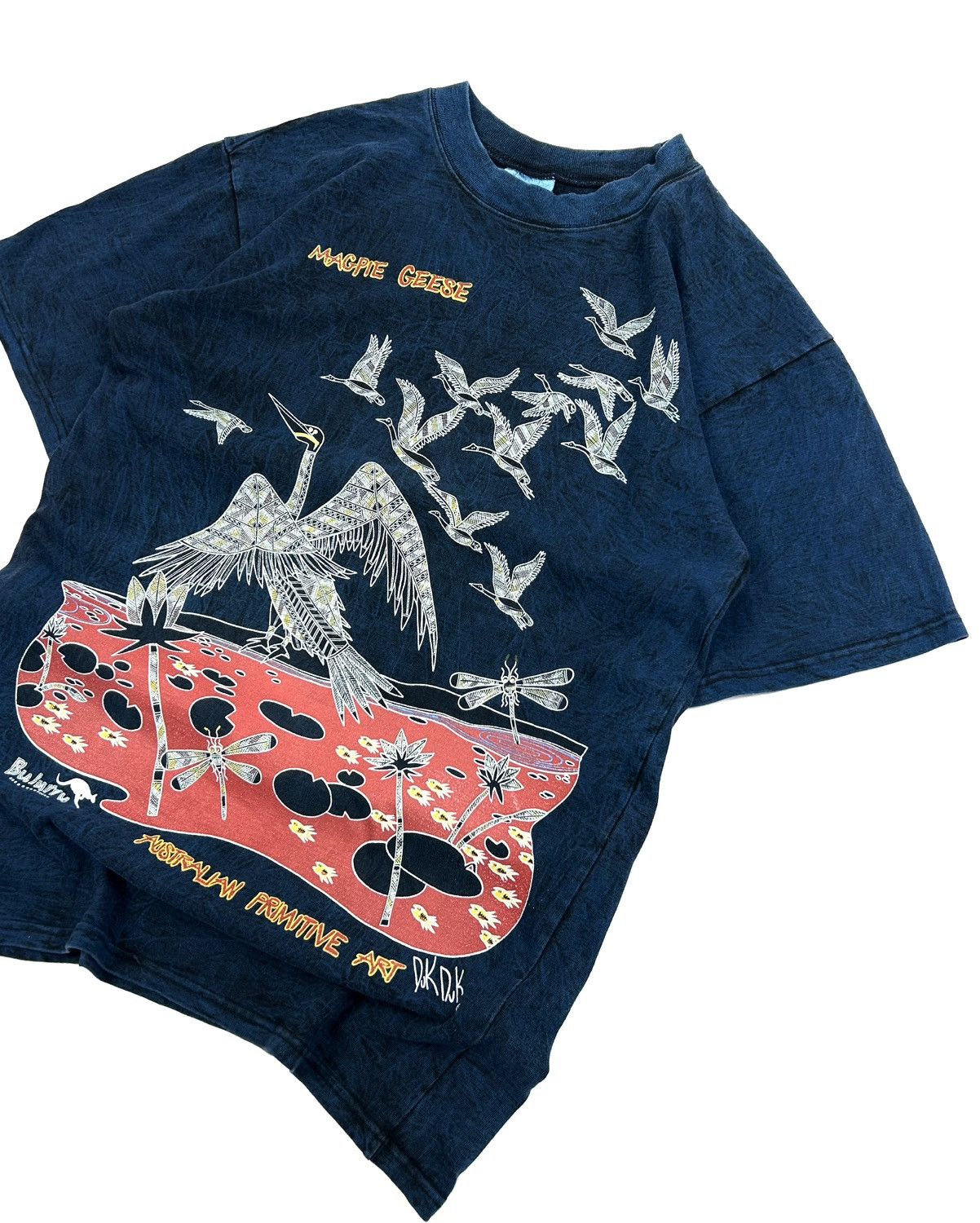 Man Made In Australia 90s Bulurru Designs Aboriginal Art Tee Made in Australia Size US M / EU 48-50 / 2 - 5 Thumbnail