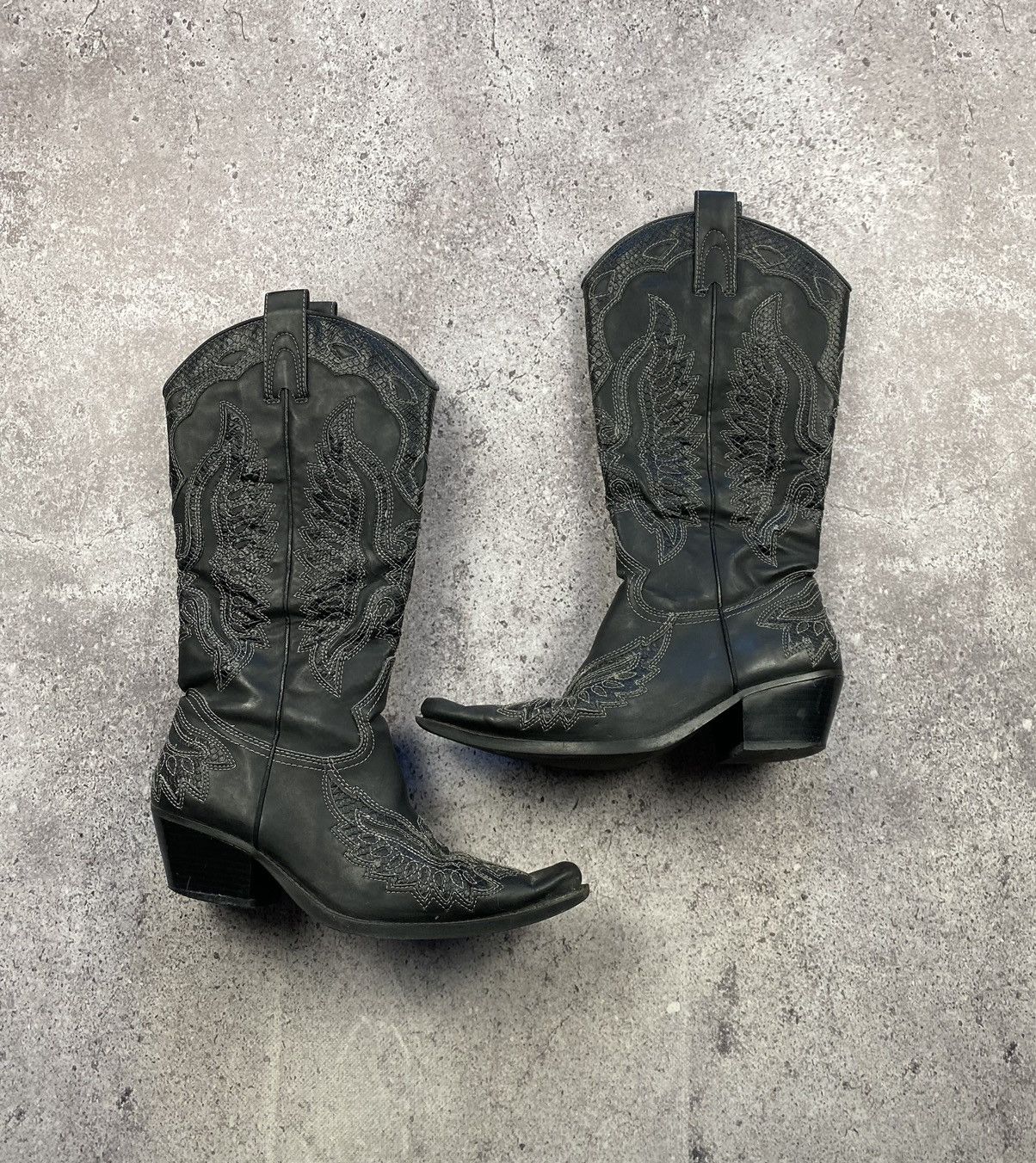 Vintage Cowboy Western Boots Y2K Heel Shoes Avant Garde in Black, Women's (Size 8)