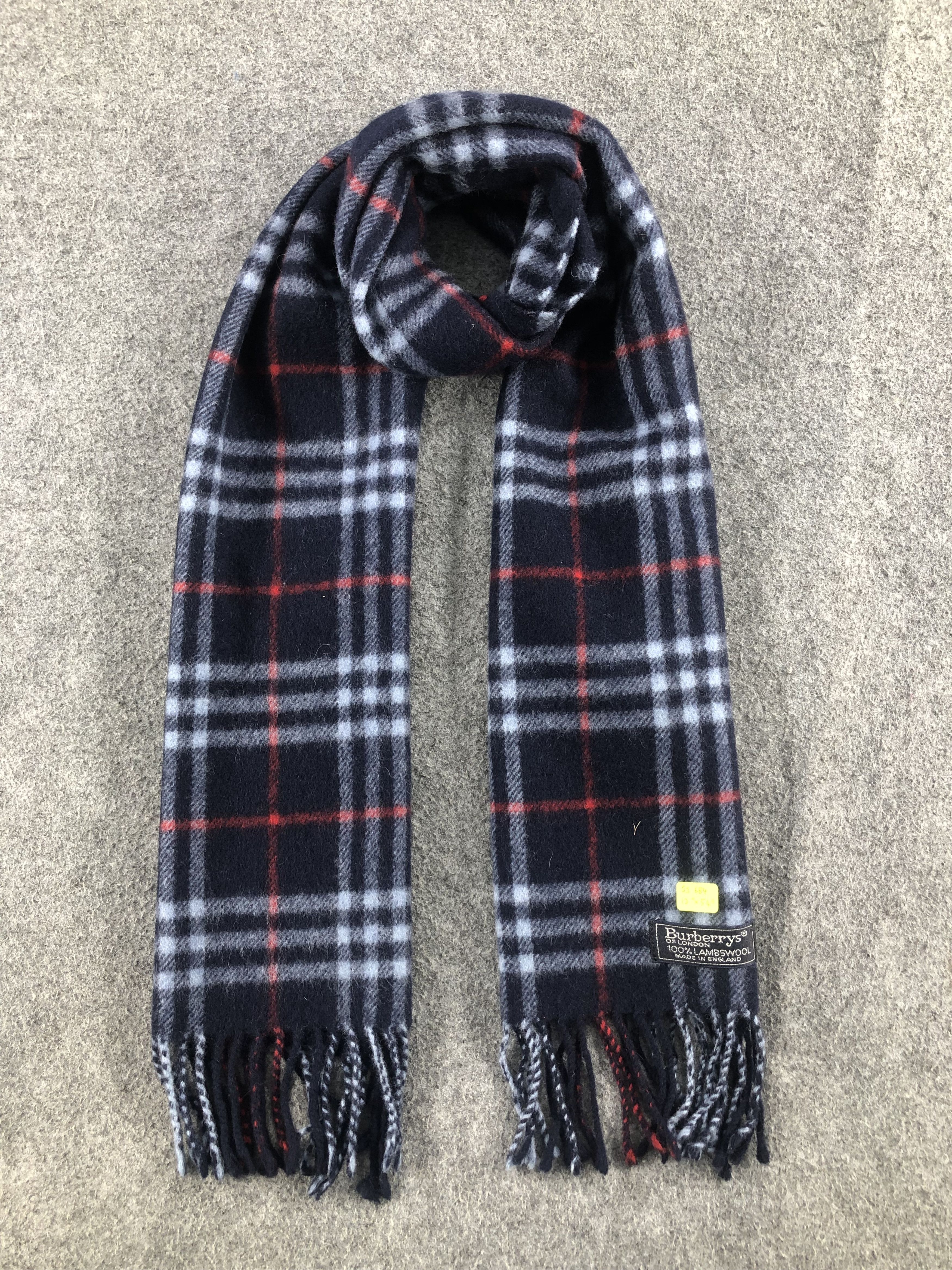 Burberry Burberry Scarf / Muffler / Neckwear Size ONE SIZE - 1 Thumbnail