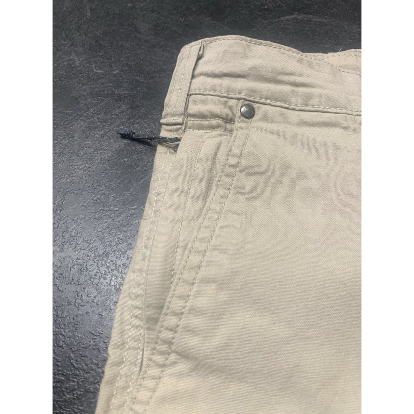 Vintage Columbia Mens Cargo Shorts Size 40 Beige Outdoor Casual 10-Inch Inseam Size US 40 / EU 56 - 4 Thumbnail