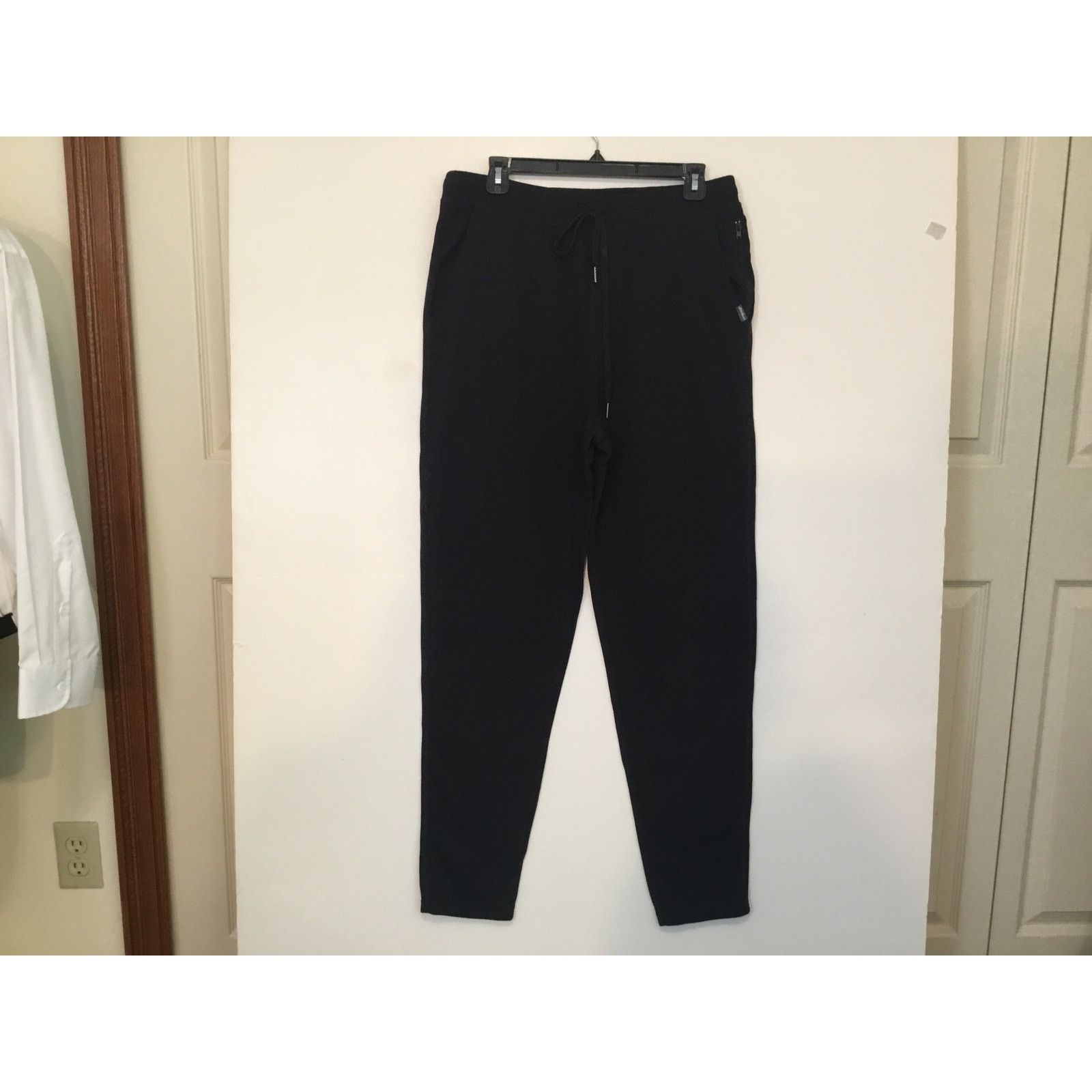 Eddie Bauer Eddie Bauer Size Med Black Lounge Pants Pull-on Adjustable Size US 34 / EU 50 - 1 Thumbnail