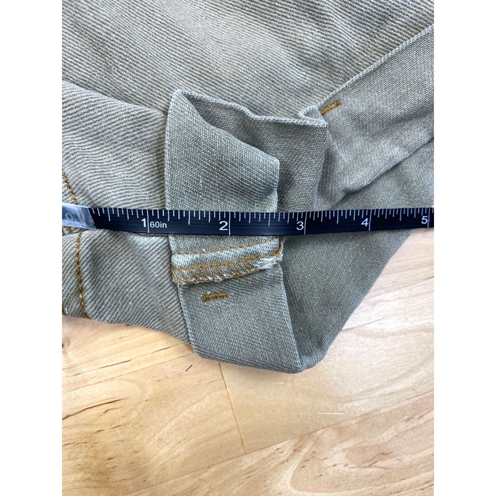 Vintage VINTAGE LEI Shorts Bermuda 5 Pocket High Rise Cuffed Women’s Green Denim 25 in Waist Size 11 Distress 2610 Size 42" / US 20 - 6 Thumbnail