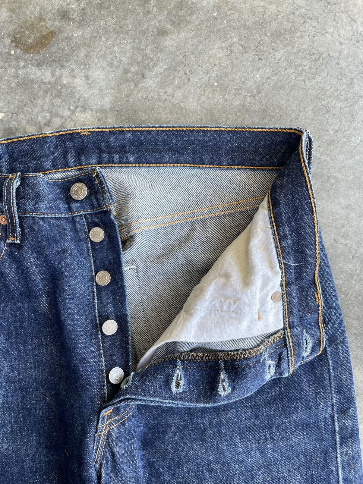 Levi's × Vintage VTG 90s Levi's 501xx #553 Size US 32 / EU 48 - 6 Thumbnail