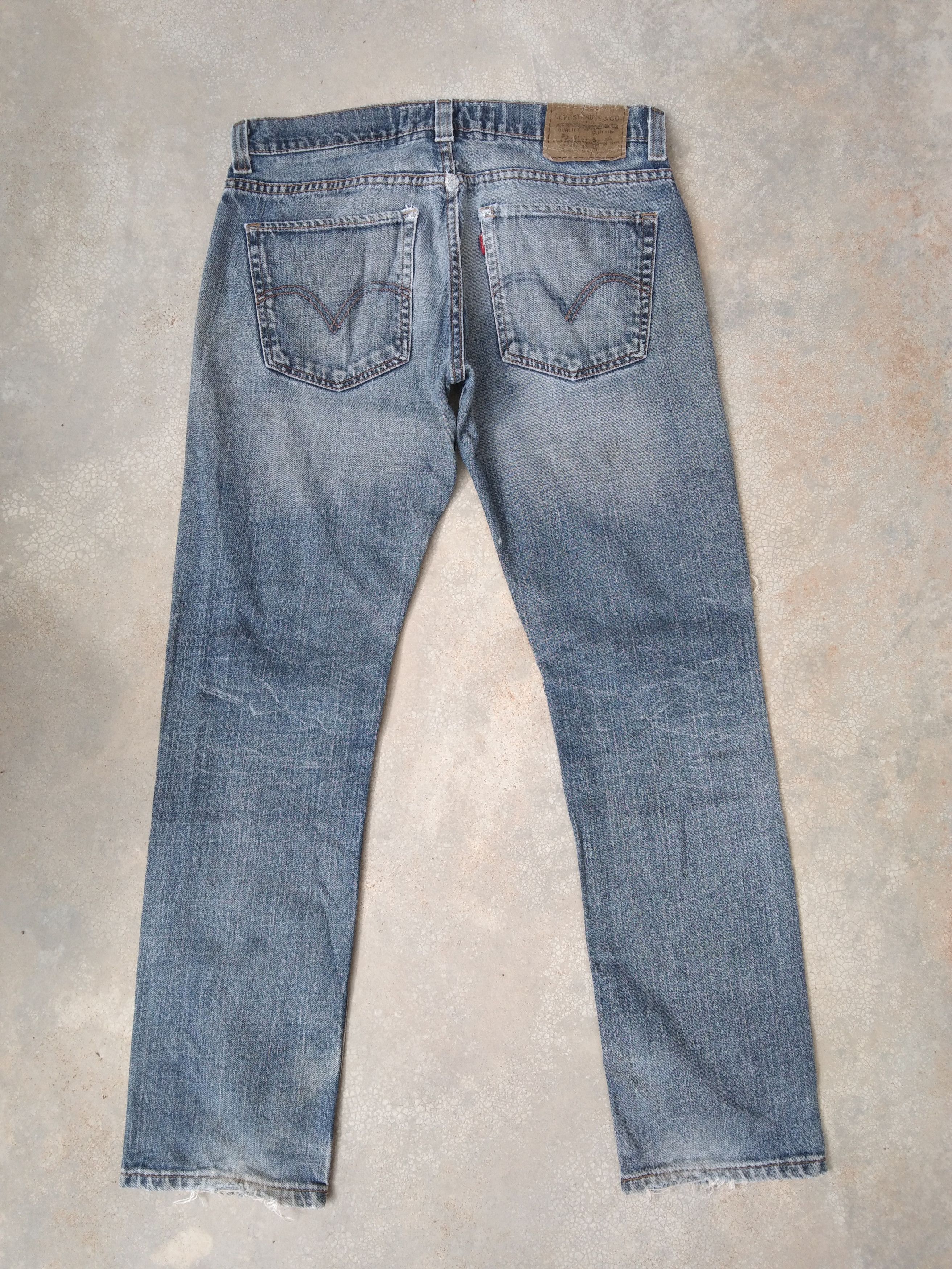 Jean × Levi's × Vintage Vintage Levis Jeans 511 Distressed Denim 32x30 Size US 32 / EU 48 - 2 Thumbnail