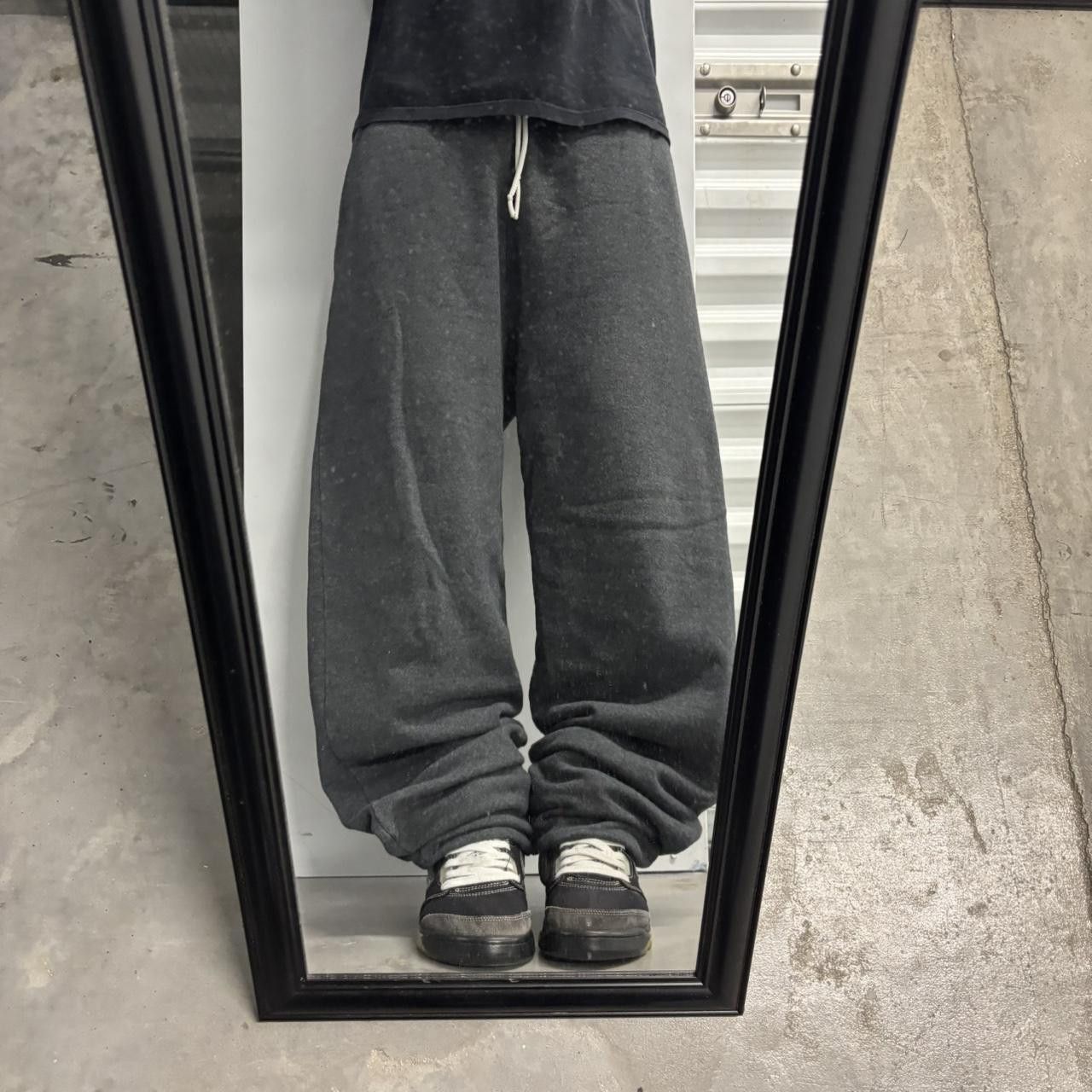 Vintage Crazy Vintage 90s Dark Grey Essential Sweatpants! Fits M Size US 32 / EU 48 - 1 Thumbnail