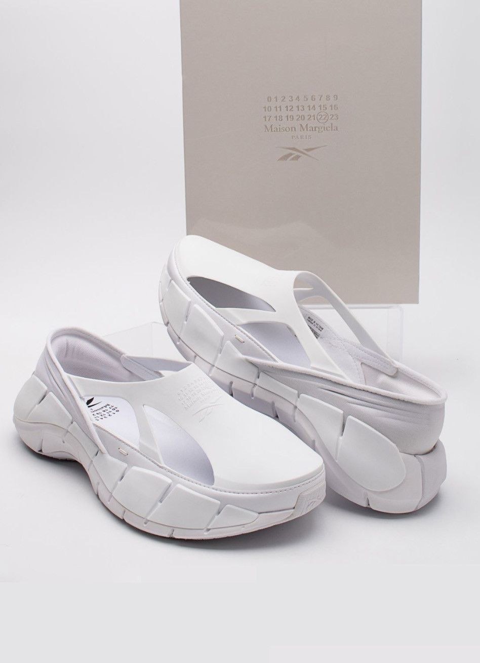 Maison Margiela × Reebok フラットサンダル Maison Margiela × Reebok フラットサンダル (Maison Margiela