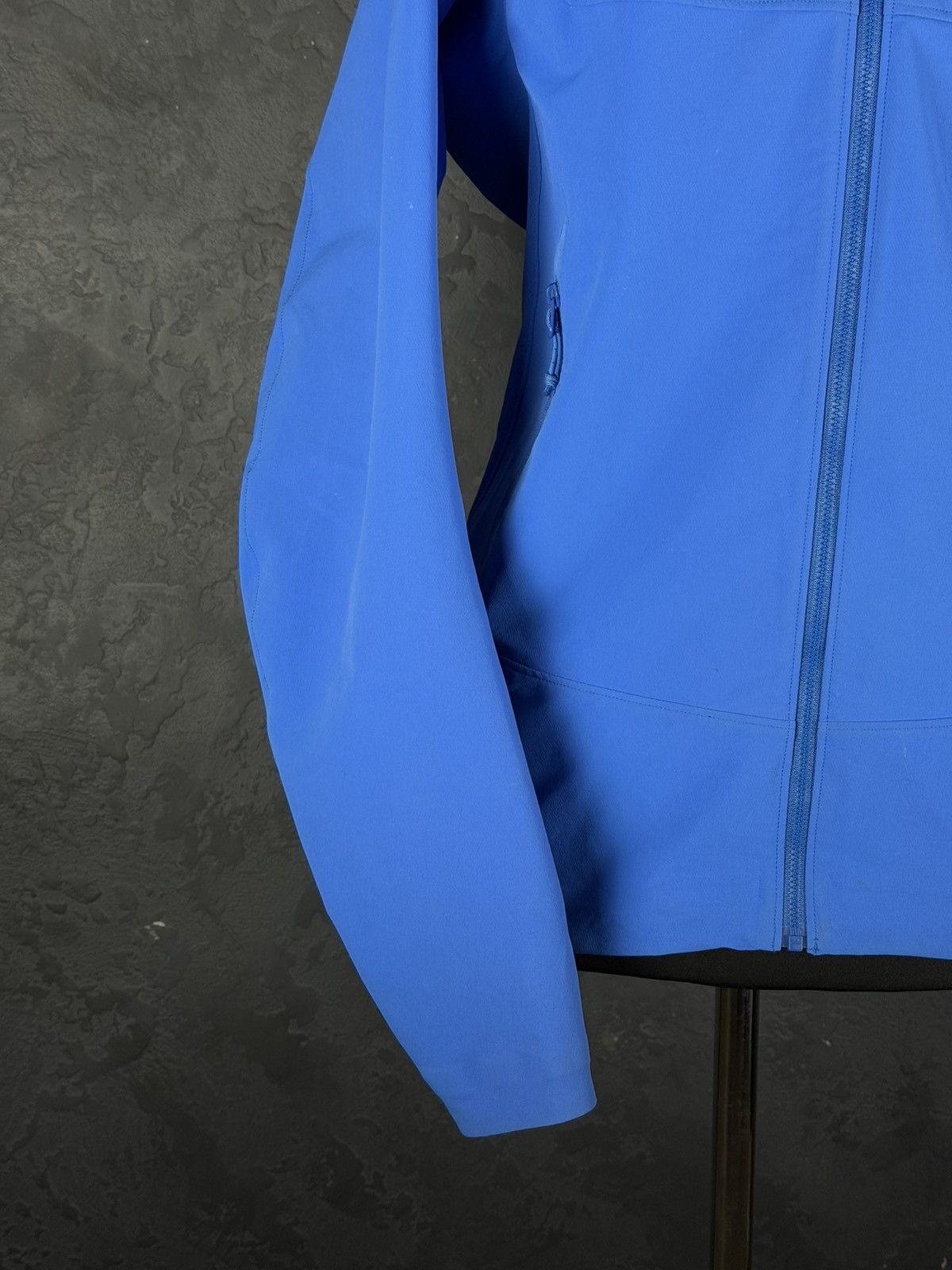 Arc'teryx ARCTERYX Gamma LT Hoody Nylon Blue Softshell Men’s Jacket Size US S / EU 44-46 / 1 - 5 Thumbnail