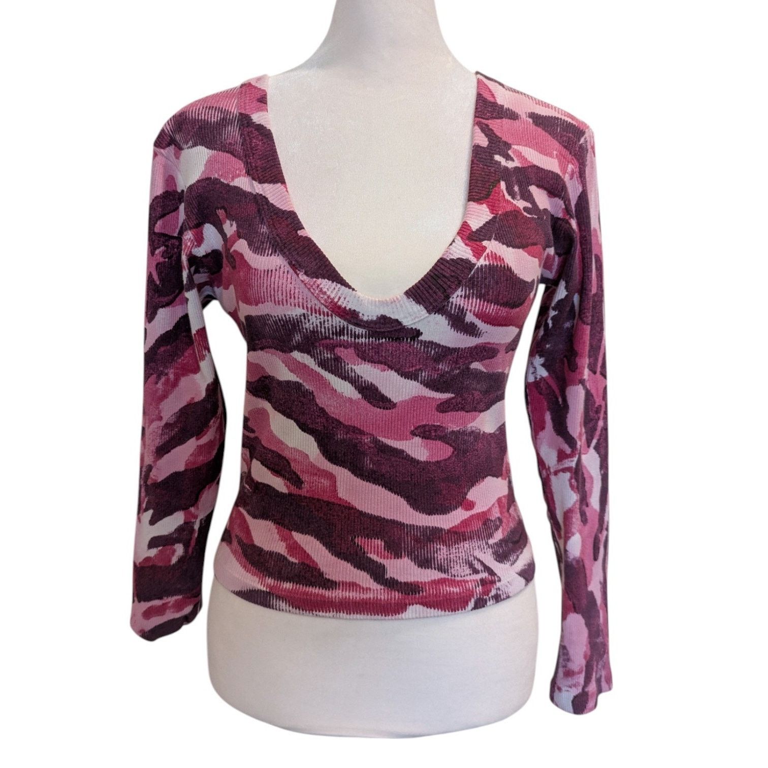 Big Bud Press Many Colors Big Bud Press Paint Stamped Pink Camo V-Neck Top Size XXS / US 00 / IT 34 - 1 Thumbnail
