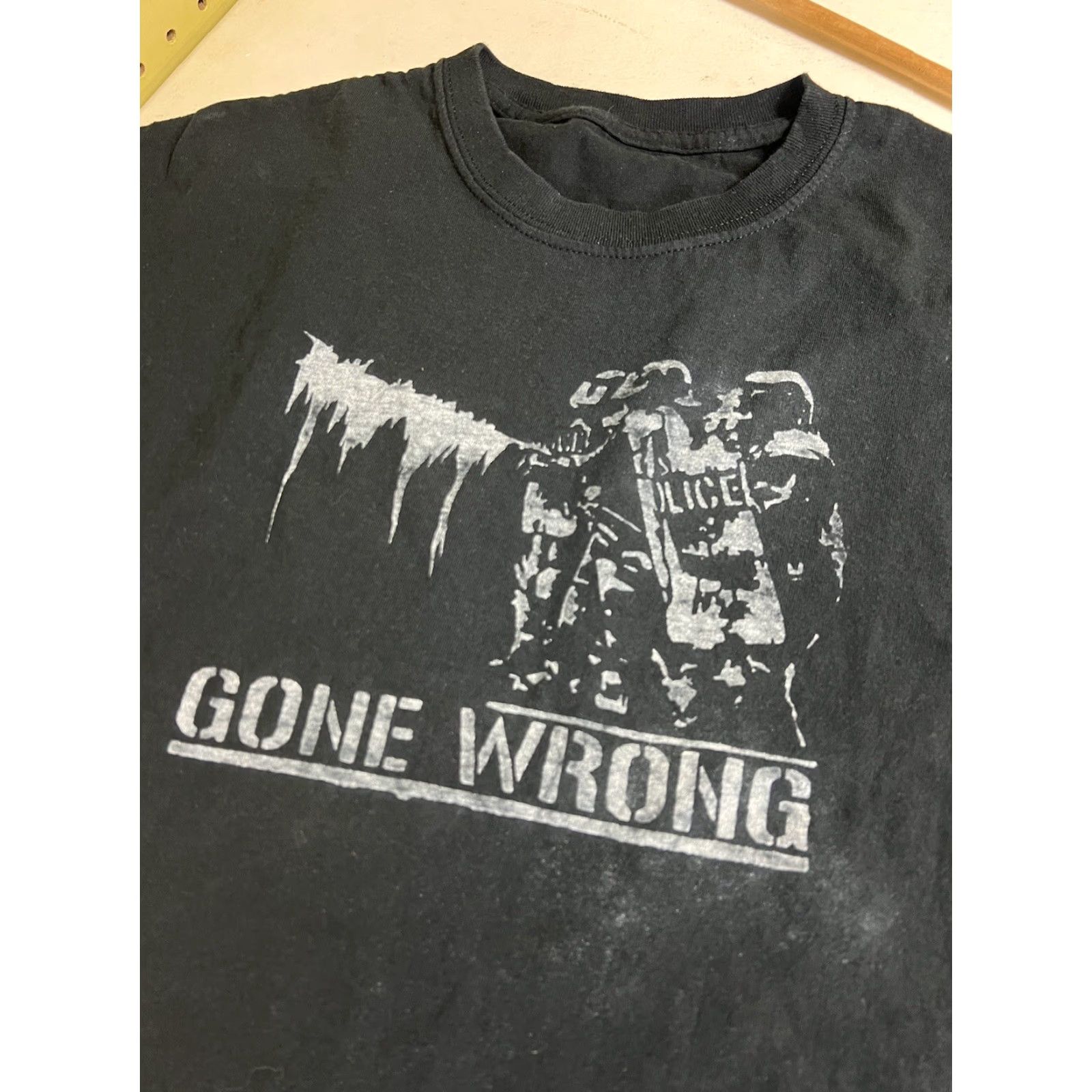 Vintage Gone Wrong Band Tee Shirt Black Short Sleeve Men M Patch Punk Thrash Cotton Blend T-Shirt Crew Neck Vintage: No (reorder?) Size US M / EU 48-50 / 2 - 3 Thumbnail