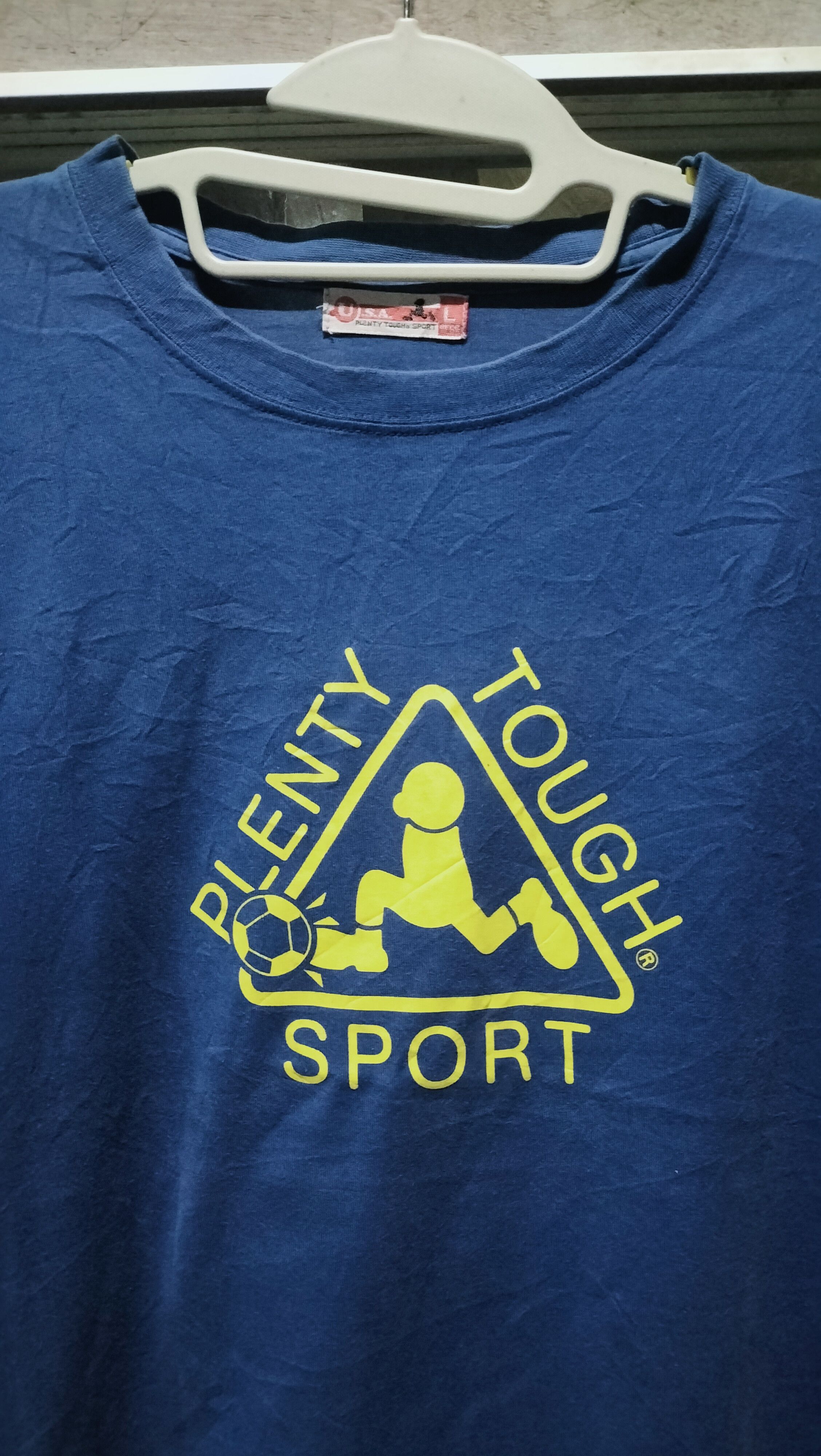 Vintage Vintage 90s Plenty Tough Sports tshirts streetwear Size US L / EU 52-54 / 3 - 4 Thumbnail