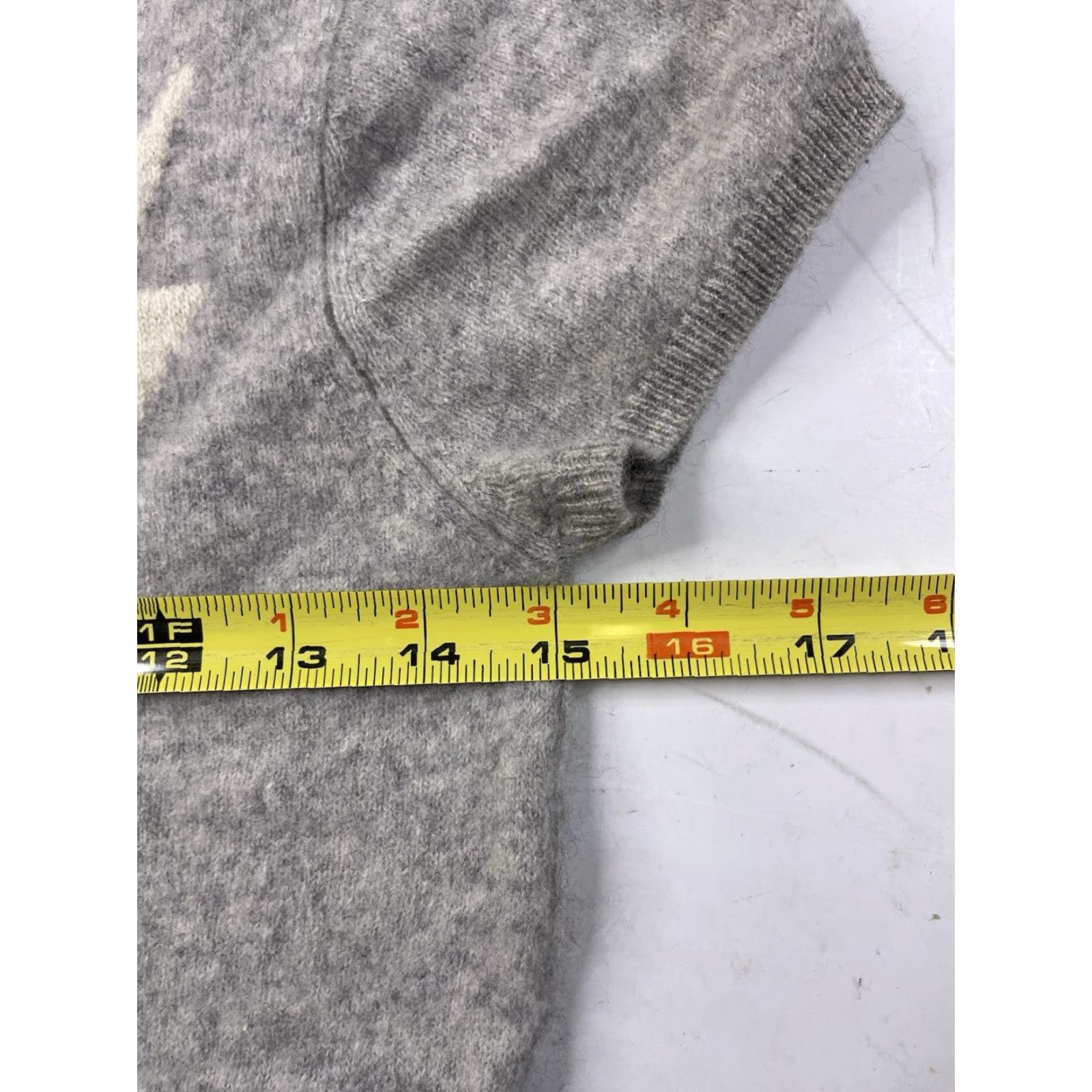 Vintage In Cashmere Women’s S Gray Cap Sleeve Sweater Pullover Knit 100% Cashmere Short Sleeve Lightweight Classic Luxury Shirt Womens Size S / US 4 / IT 40 - 4 Thumbnail