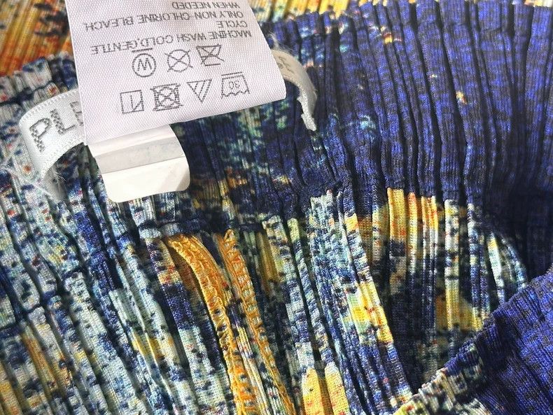Issey Miyake Issey Miyake size:3 Black and yellow starry Sky Earth pant Size 31" - 4 Thumbnail