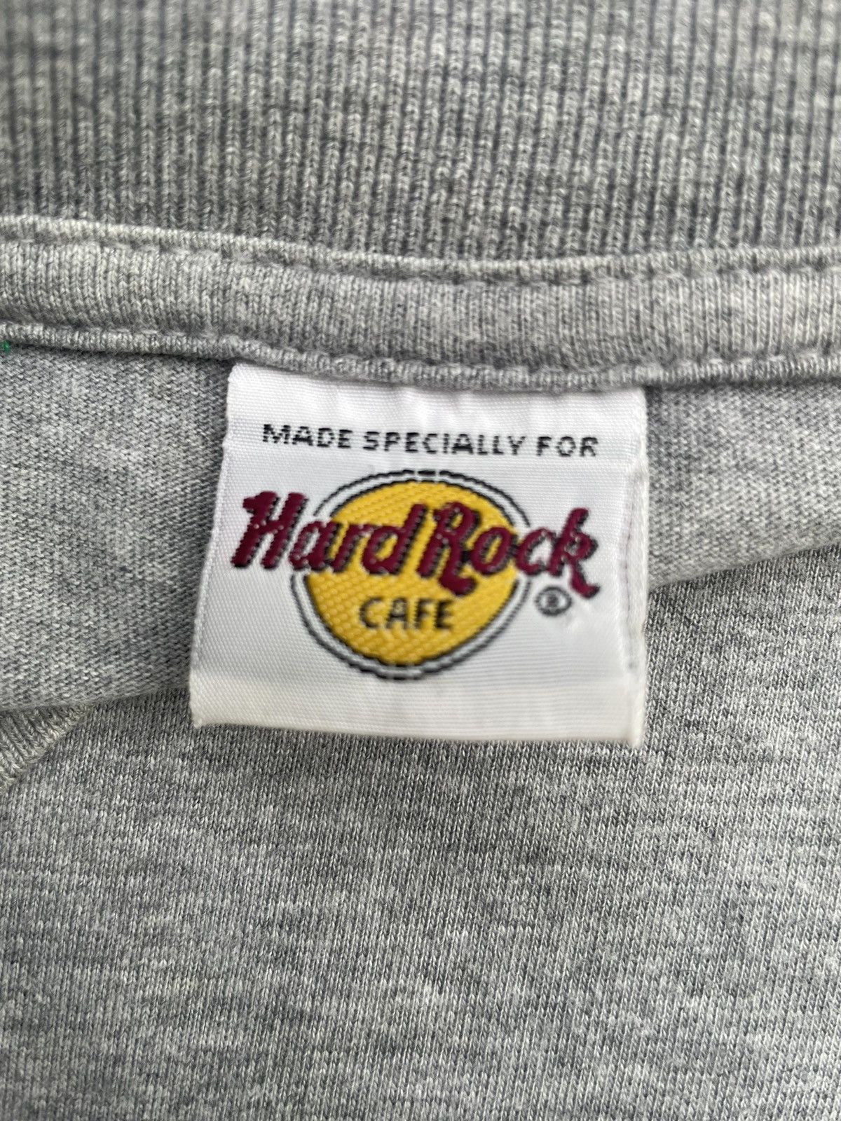 Hard Rock Cafe Vintage Hard Rock Cafe Hong Kong The Peak Tshirt Size US L / EU 52-54 / 3 - 10 Thumbnail