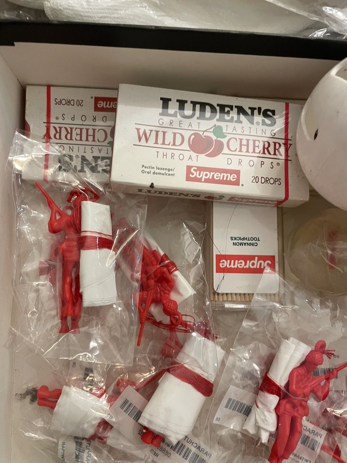 Supreme supreme accessories Size ONE SIZE - 4 Thumbnail