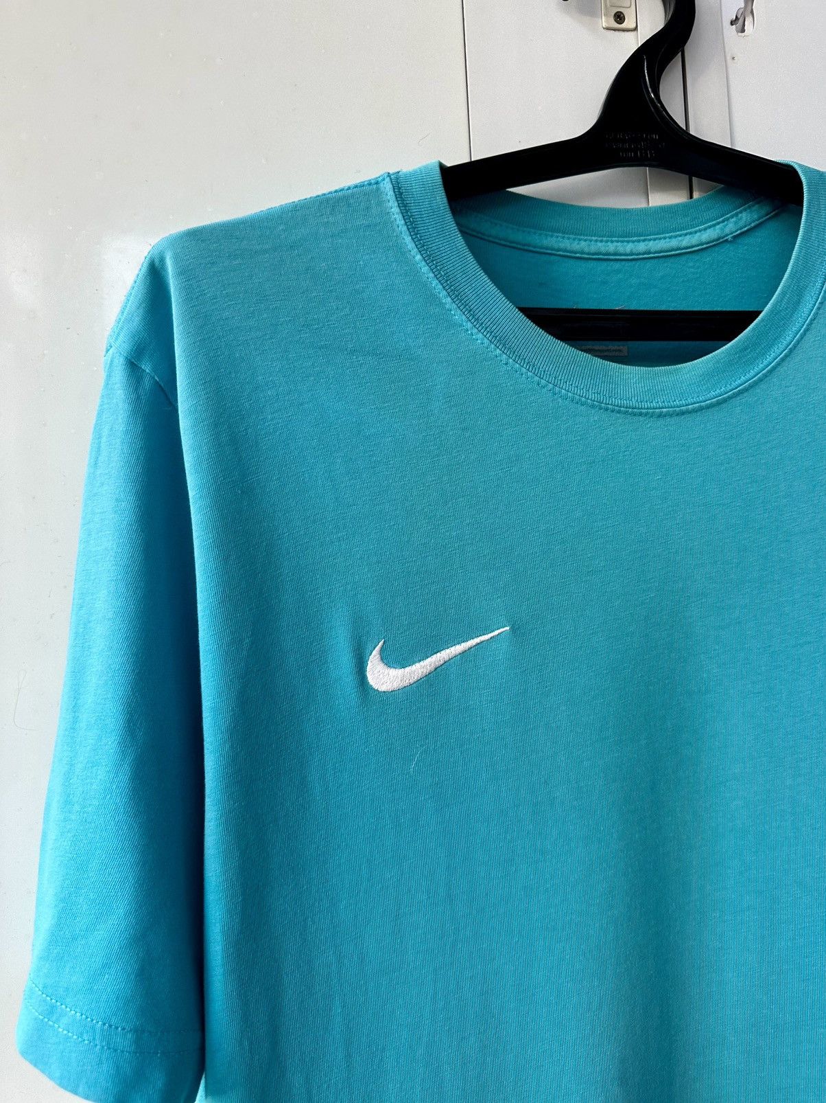 Nike Vintage Nike T-shirt Swoosh Logo Size US L / EU 52-54 / 3 - 7 Thumbnail