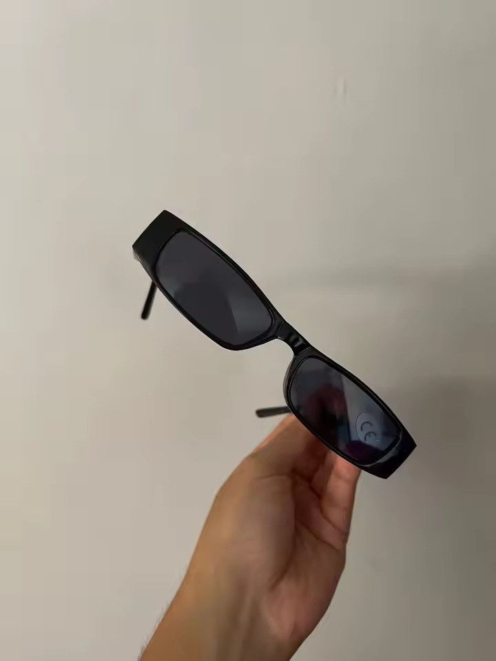 Japanese Brand Y2k Avant Garde Futuristic Rectangle Black Sunglasses OS Size ONE SIZE - 3 Thumbnail