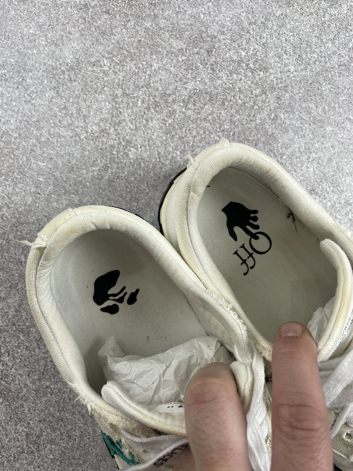 Off-White Off White Low Vulkanized Canvas Sneakers Size US 8 / EU 41 - 11 Thumbnail