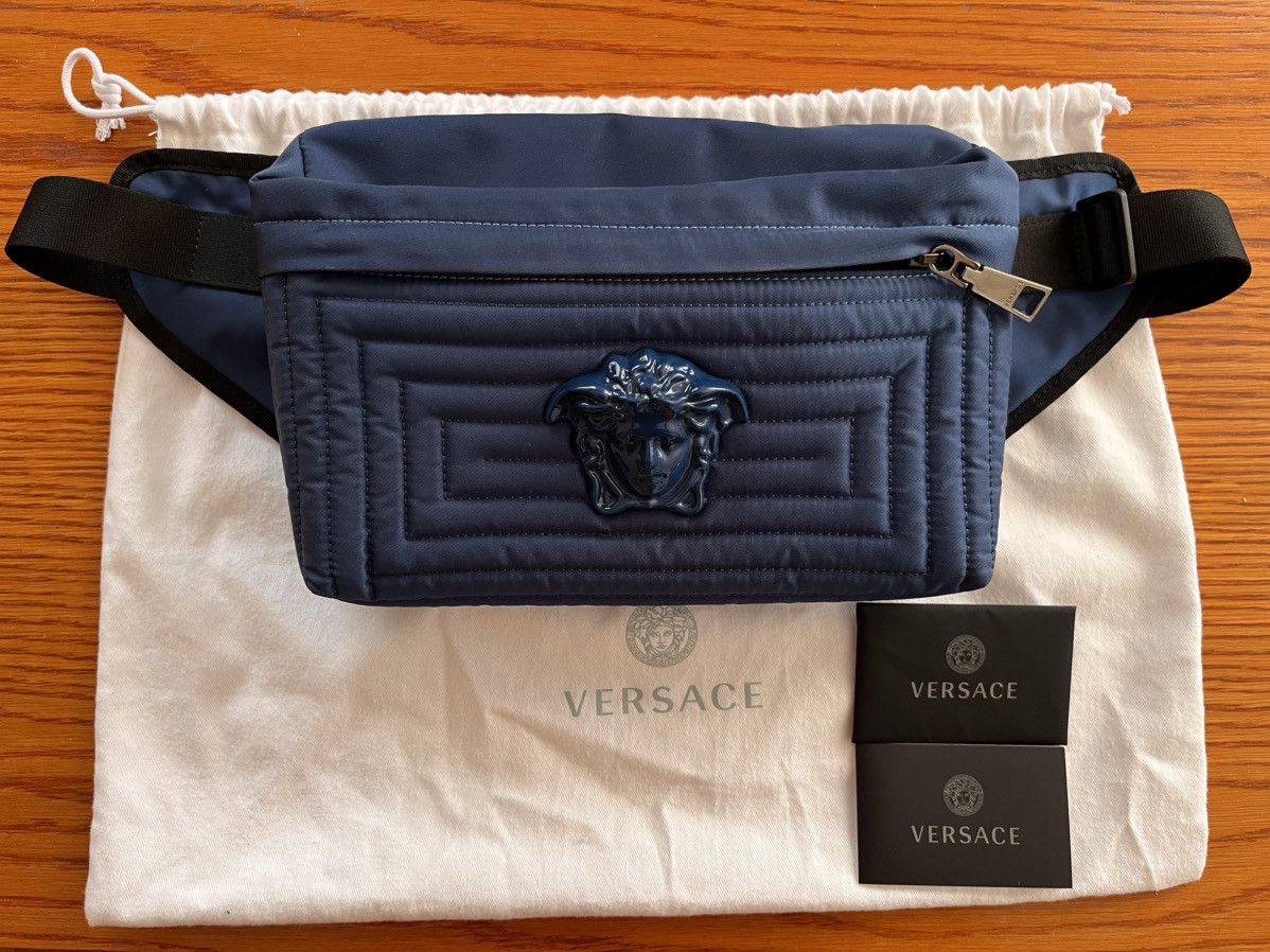 Versace Versace Medusa Belt bag with classical pattern Size ONE SIZE - 1 Thumbnail