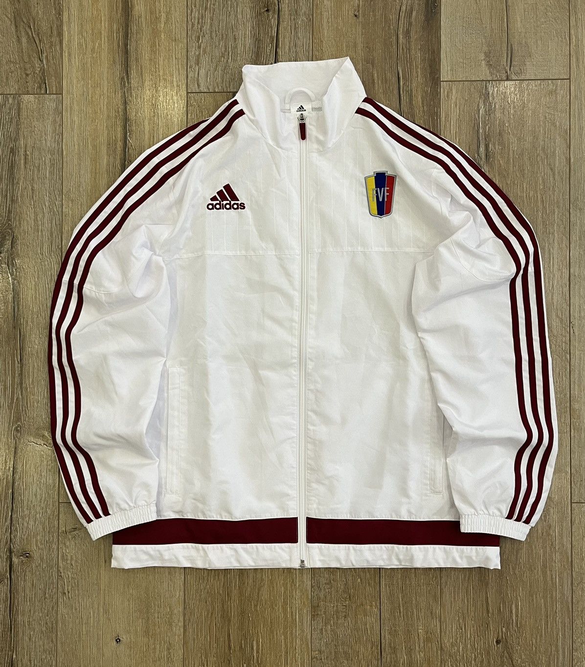 Adidas us track order venezuela store