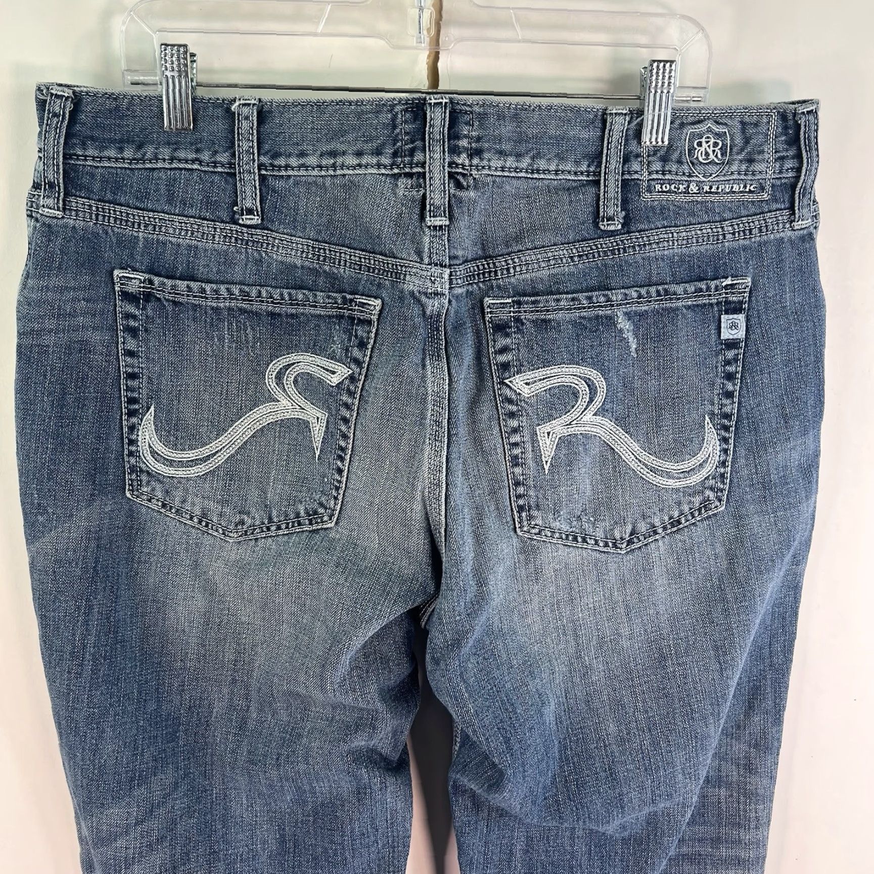 Vintage VINTAGE Rock & Republic Henlee Jeans Straight Men 38x32 Distressed 90s Grunge Blue Denim Jeans Mens Size US 38 / EU 54 - 7 Thumbnail