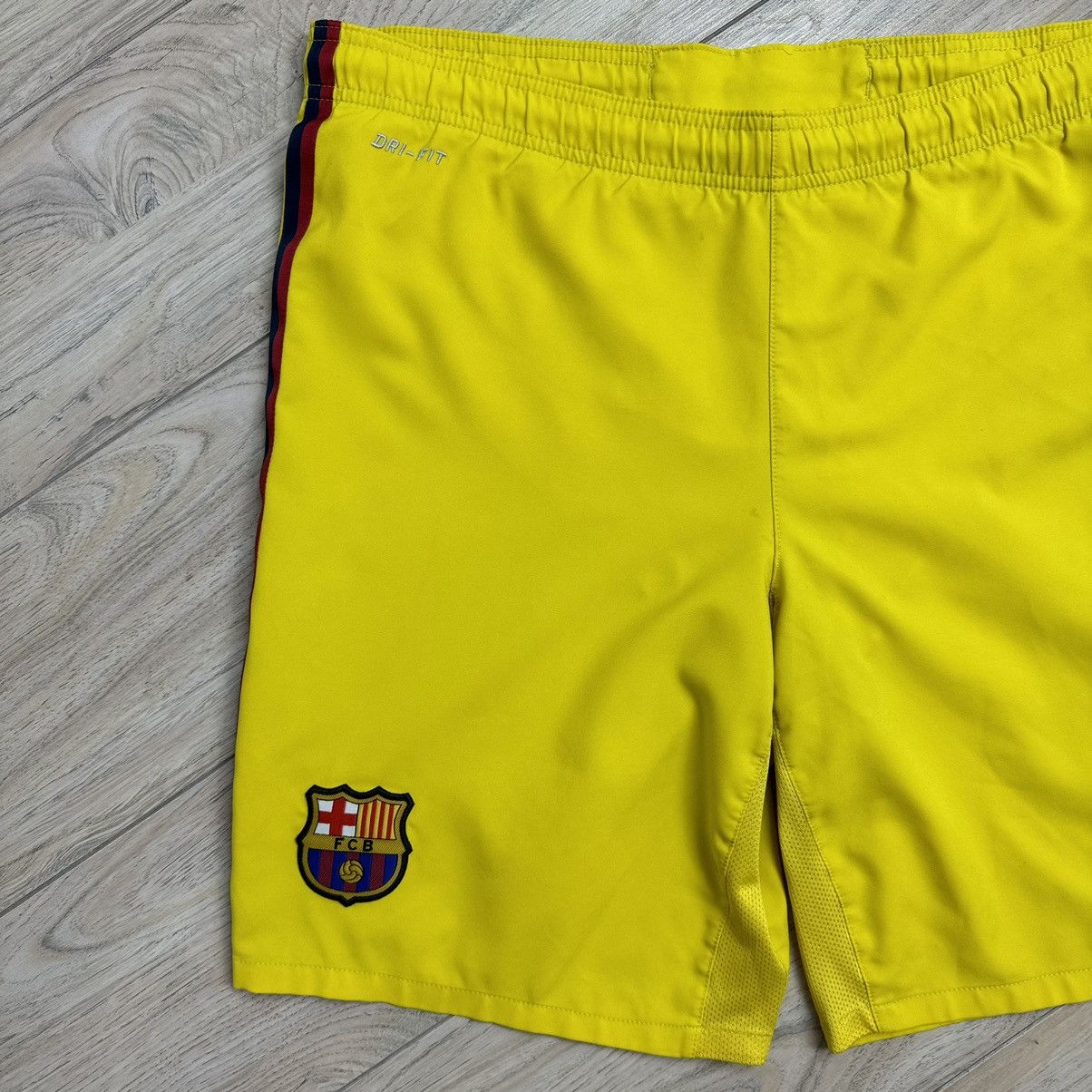 Nike Nike FC Barcelona 2012/2013 Away Football Shorts Size US 34 / EU 50 - 4 Thumbnail