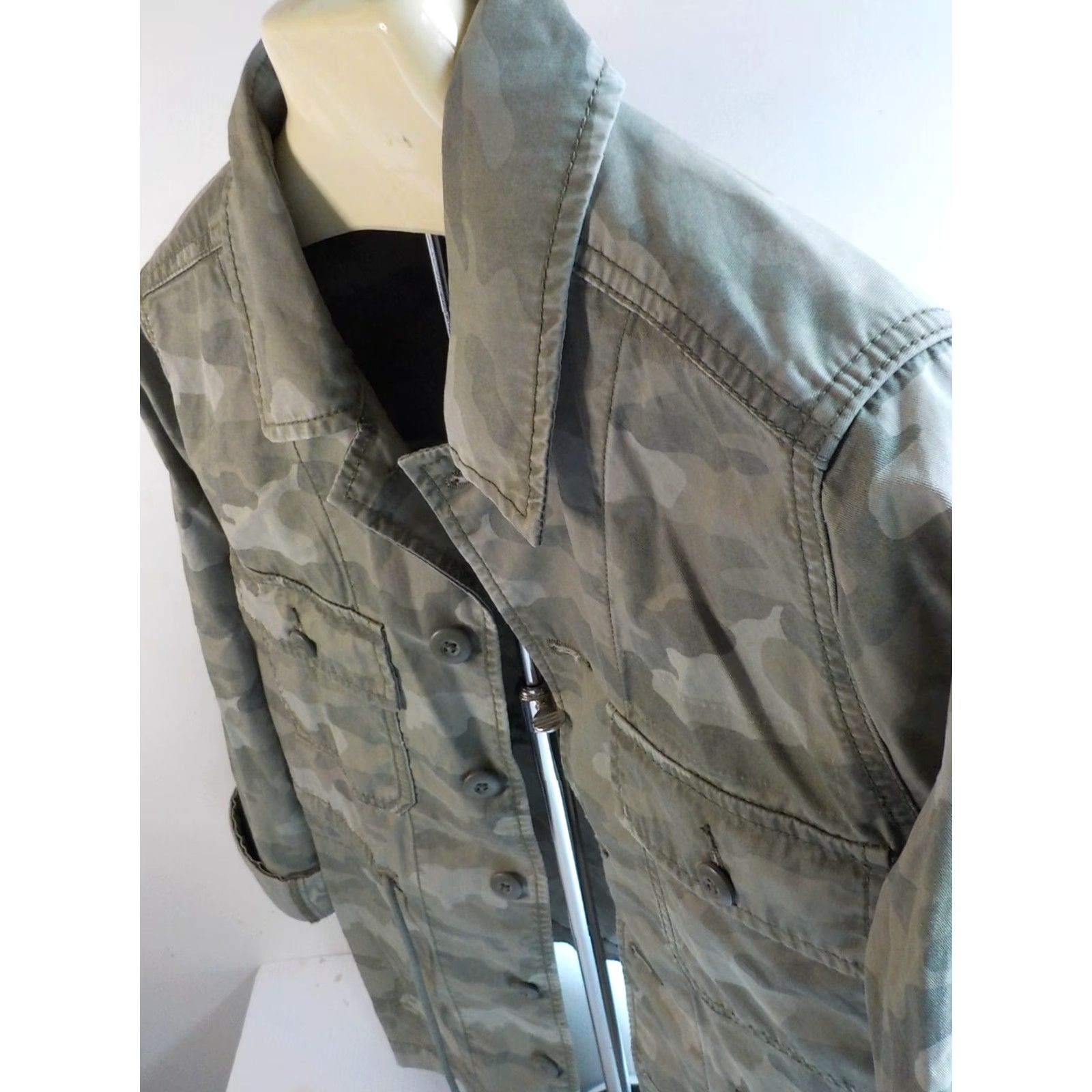 American Eagle Outfitters AMERICAN EAGLE Womens Camo Jacket Drawstring Waist Cotton SZ SMALL Jacket Womens Small Camouflage Army Multicolor 100% Cotton Casual 90s? Size S / US 4 / IT 40 - 6 Thumbnail