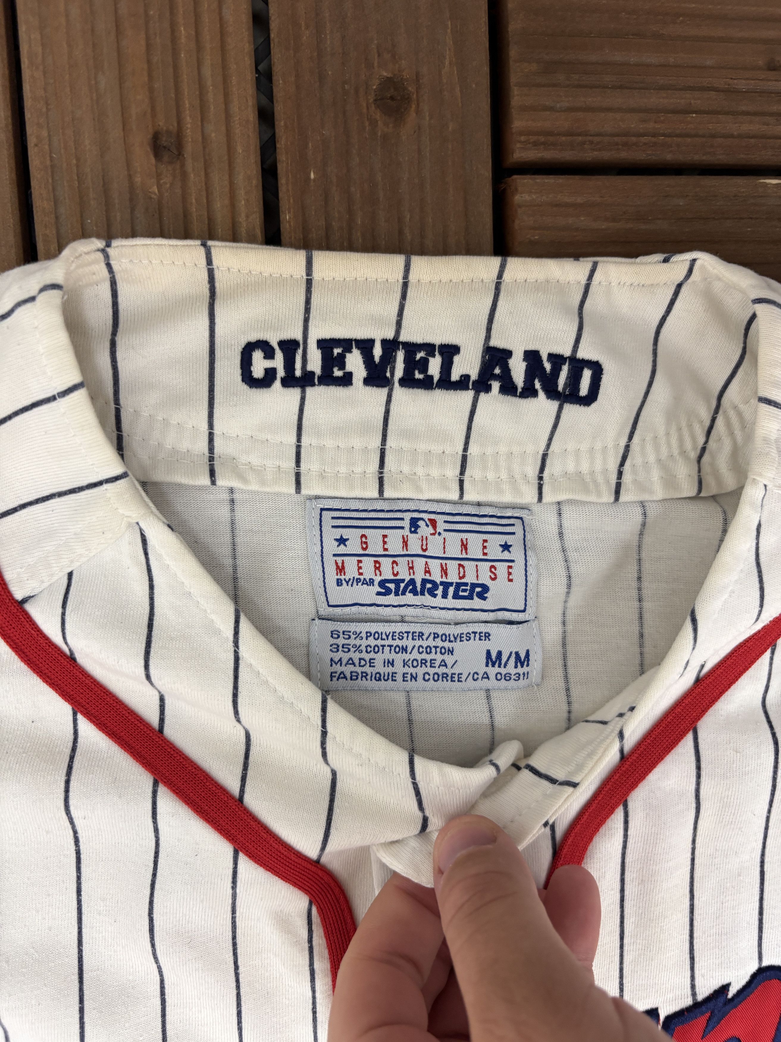 Starter Cleveland Indians Pinstripe Stitched Vintage Baseball Jersey Size US M / EU 48-50 / 2 - 5 Thumbnail
