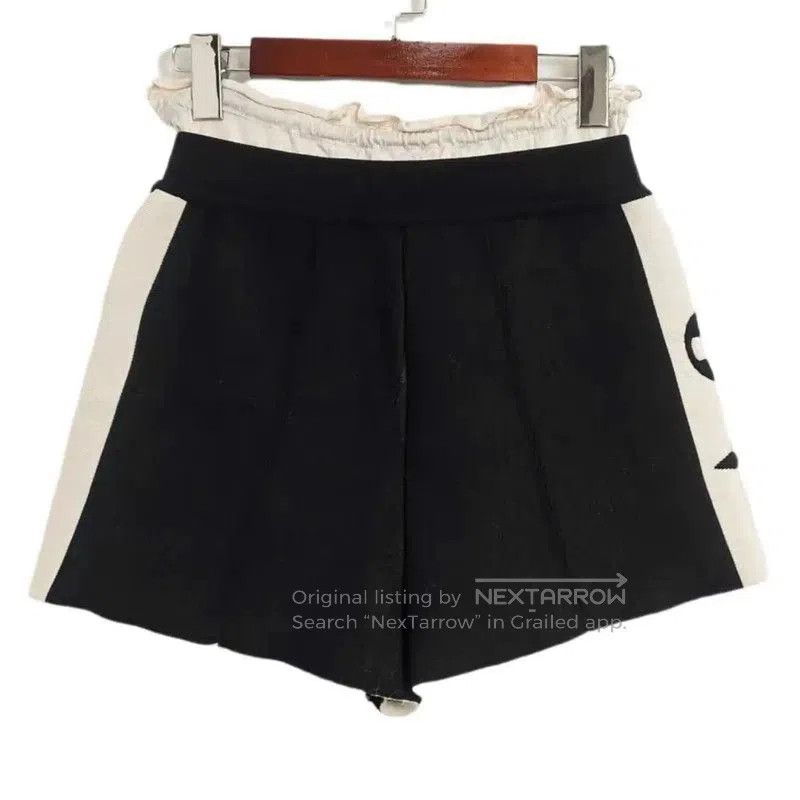 Louis Vuitton Louis Vuitton Women's Multicolor Shorts . Size 23" - 2 Thumbnail