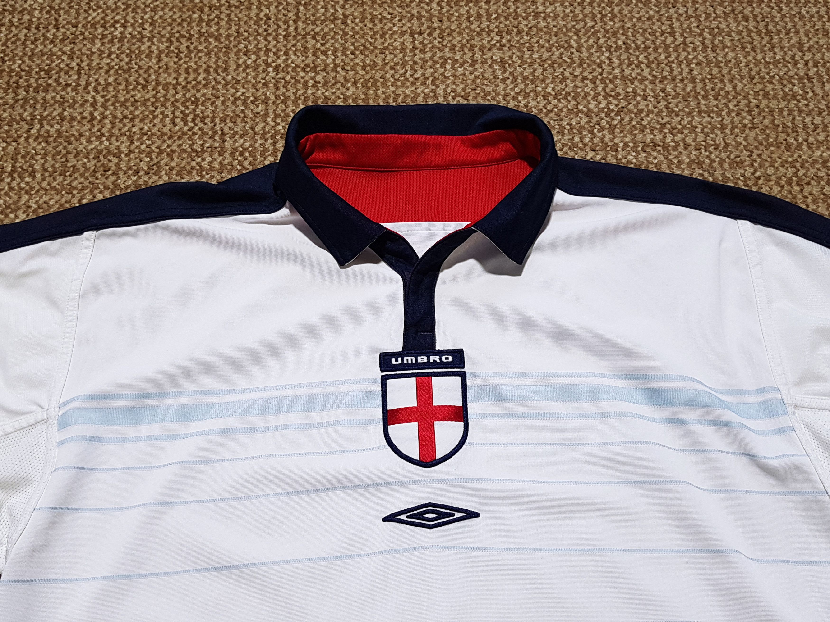 Umbro Umbro England Soccer Jersey 2003 Reversible Home National L Size US L / EU 52-54 / 3 - 9 Thumbnail
