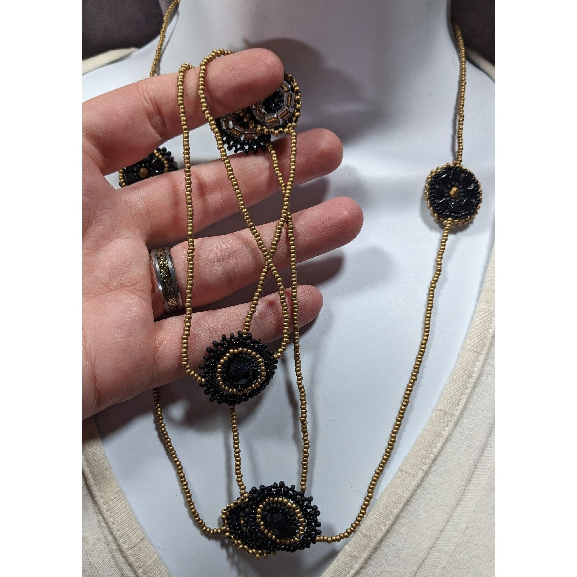 Other Glass Beaded Necklace Black And Gold Tone With Flower Disc S Size ONE SIZE - 3 Thumbnail