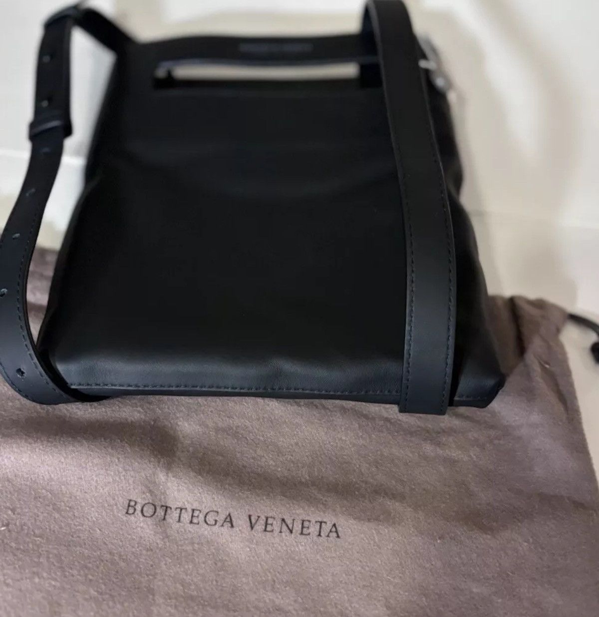 Bottega Veneta NWT $2520 Bottega Veneta Leather Messenger Bag Size ONE SIZE - 11 Thumbnail