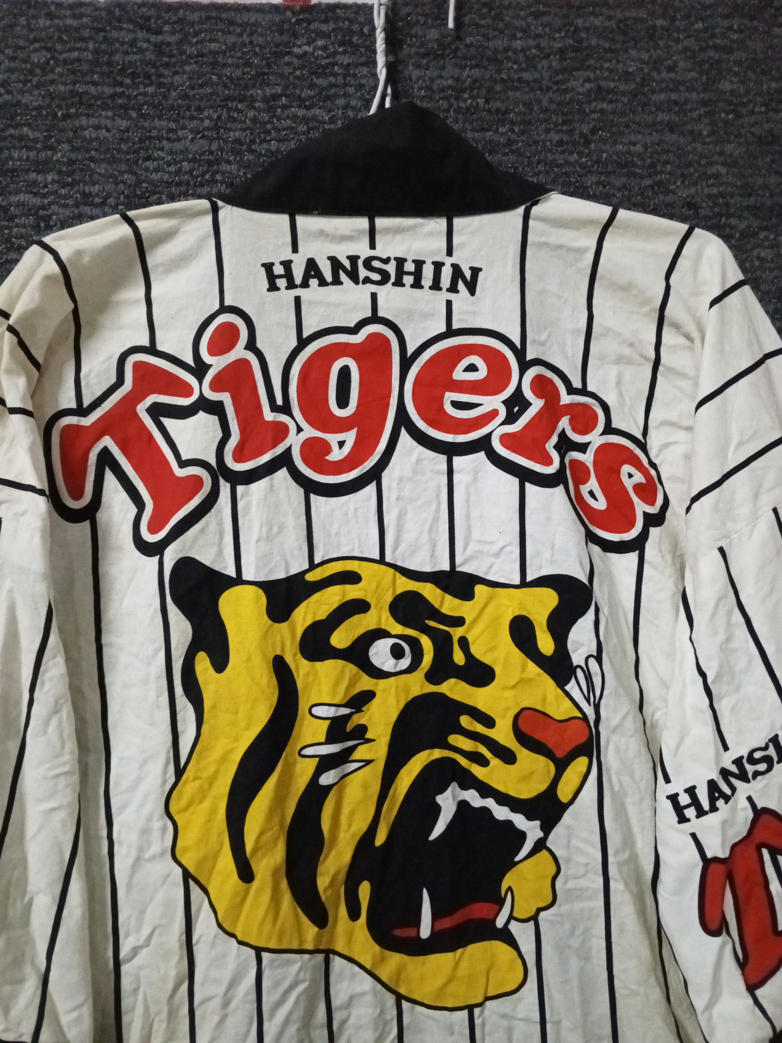 Japanese Brand 💥Hanshin Tigers💥 Baseball Team Kimono Japan Size US XL / EU 56 / 4 - 4 Thumbnail