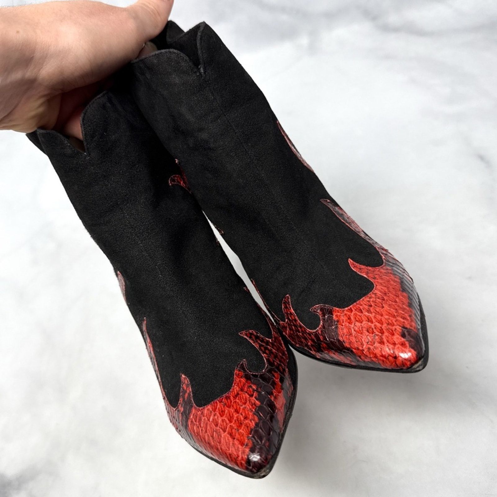 Jimmy Choo Jimmy Choo VTG Fire Flames Snakeskin Pointed Toe Ankle Boots Size US 5.5 / IT 35.5 - 5 Thumbnail