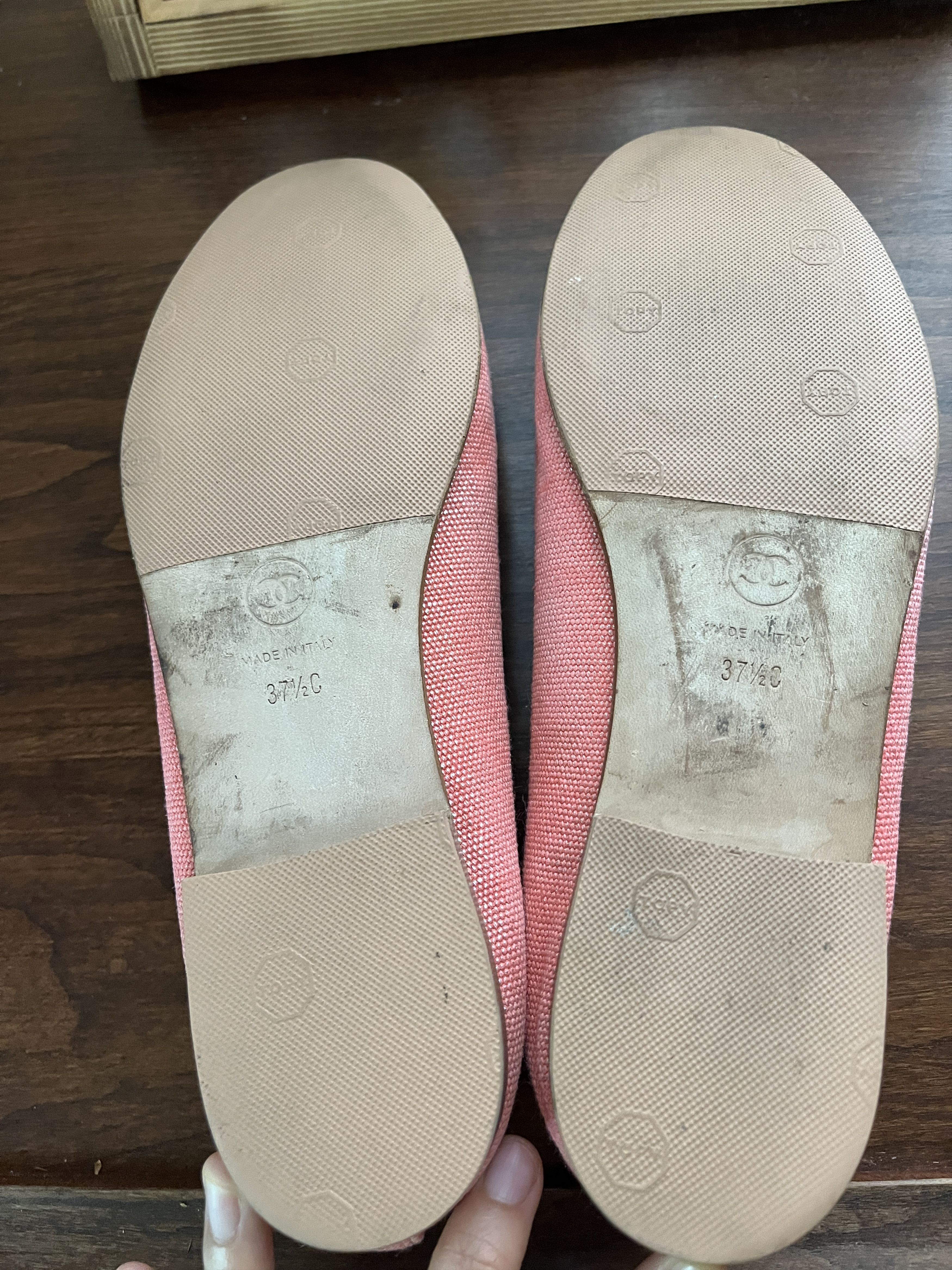 Chanel Chanel Pink and Gold Ballet Flats 37.5 Size US 7.5 / IT 37.5 - 8 Thumbnail