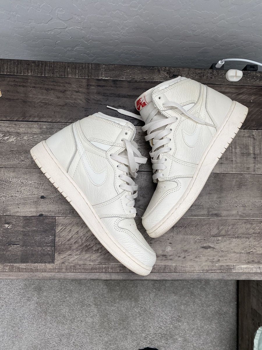 Jordan Brand Jordan 1 Sail Size US 6.5 / EU 39-40 - 2 Thumbnail